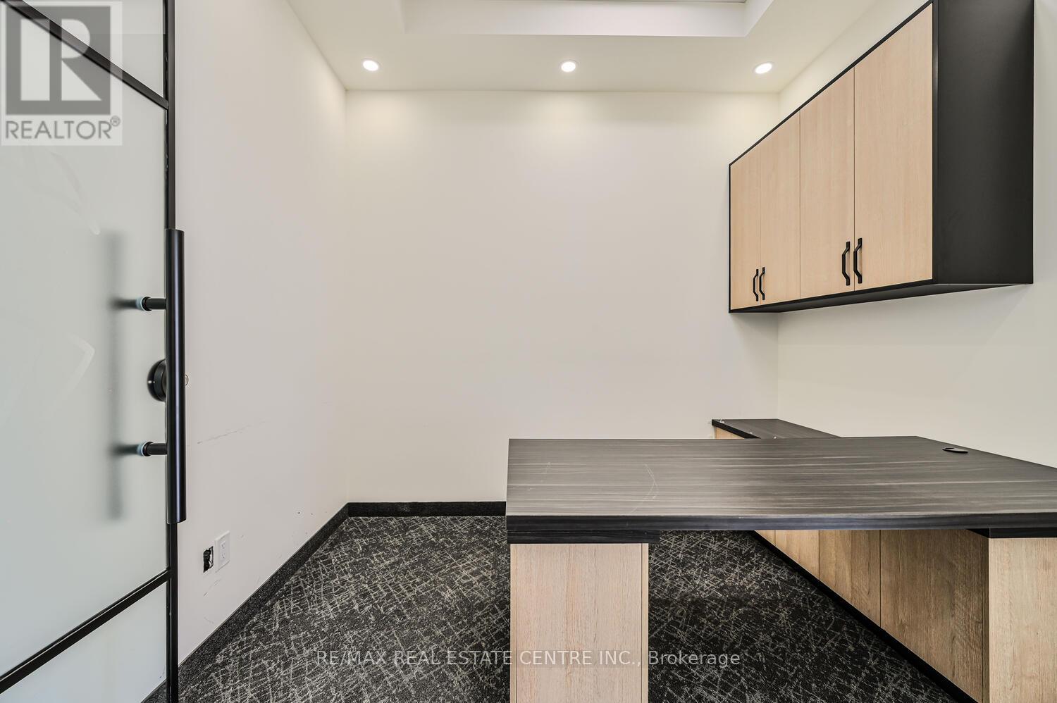 22 - 2565 Steeles Avenue E, Brampton (Steeles Industrial), Ontario  L6T 4L6 - Photo 14 - W12401477