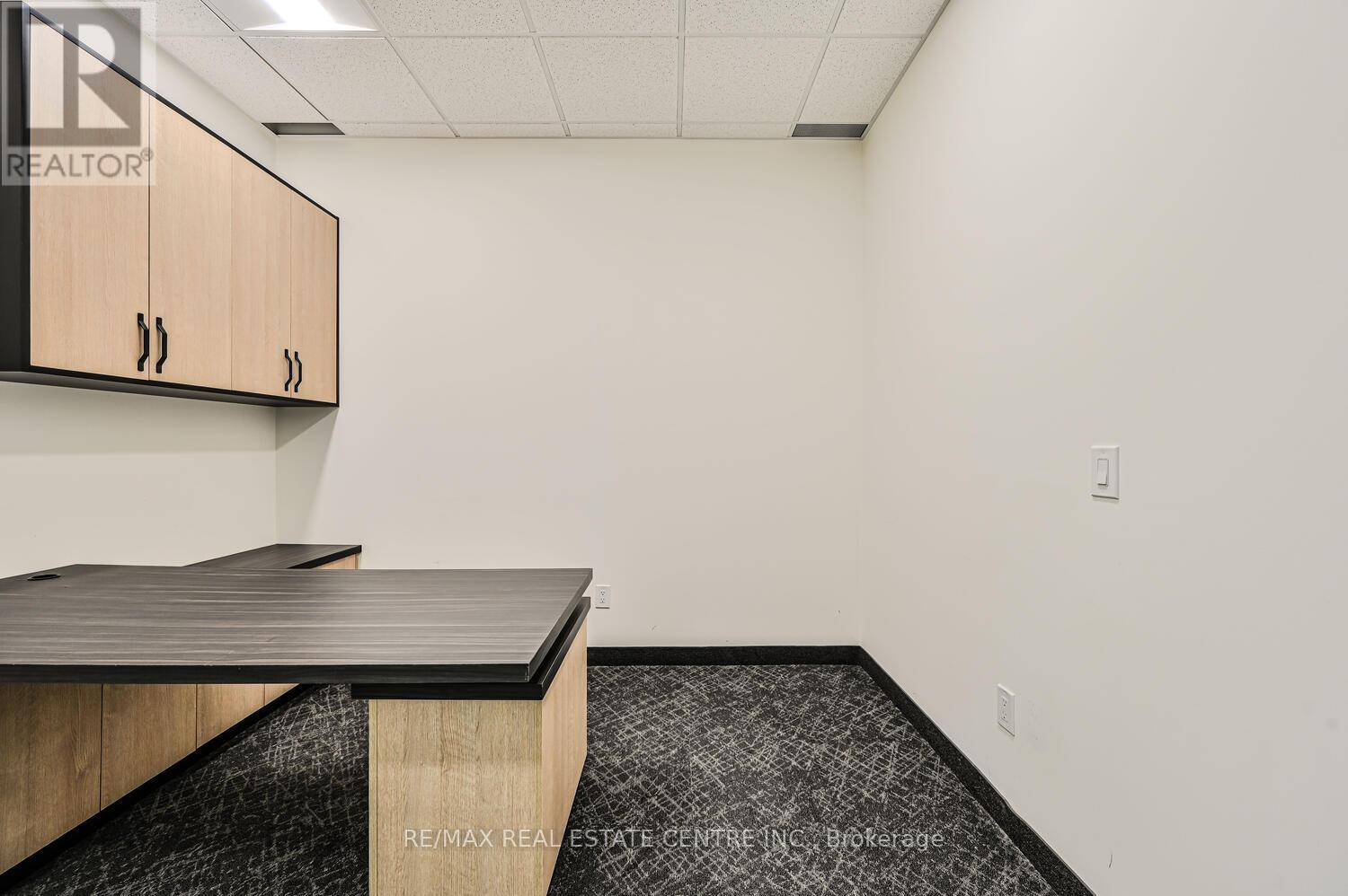 22 - 2565 Steeles Avenue E, Brampton (Steeles Industrial), Ontario  L6T 4L6 - Photo 23 - W12401477