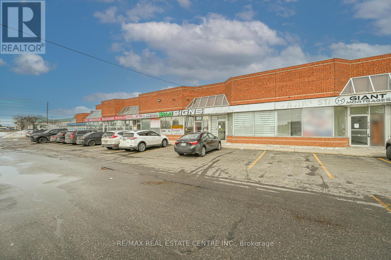 22 - 2565 Steeles Avenue E, Brampton (Steeles Industrial), Ontario  L6T 4L6 - Photo 3 - W12401477