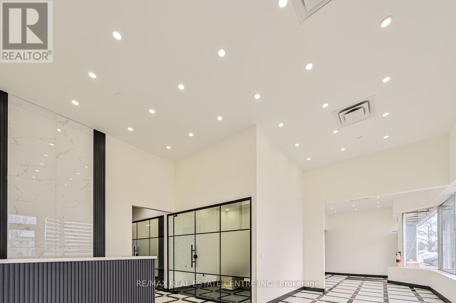 22 - 2565 Steeles Avenue E, Brampton (Steeles Industrial), Ontario  L6T 4L6 - Photo 39 - W12401477