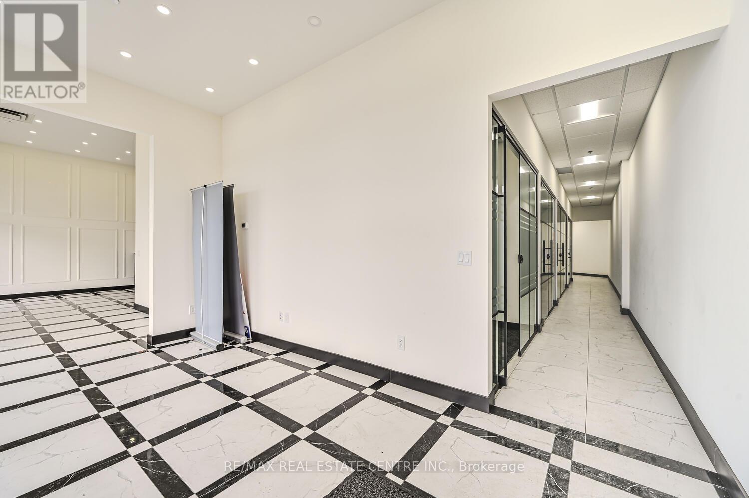 22 - 2565 Steeles Avenue E, Brampton (Steeles Industrial), Ontario  L6T 4L6 - Photo 42 - W12401477