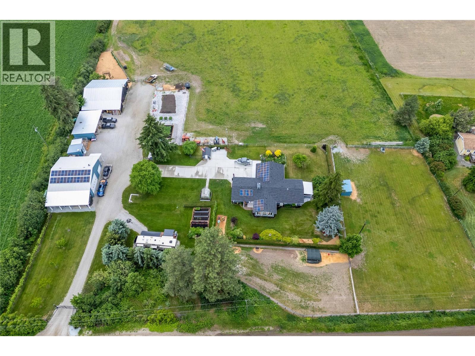 4911 Malpass Road, Armstrong, British Columbia  V4Y 0V5 - Photo 2 - 10362778