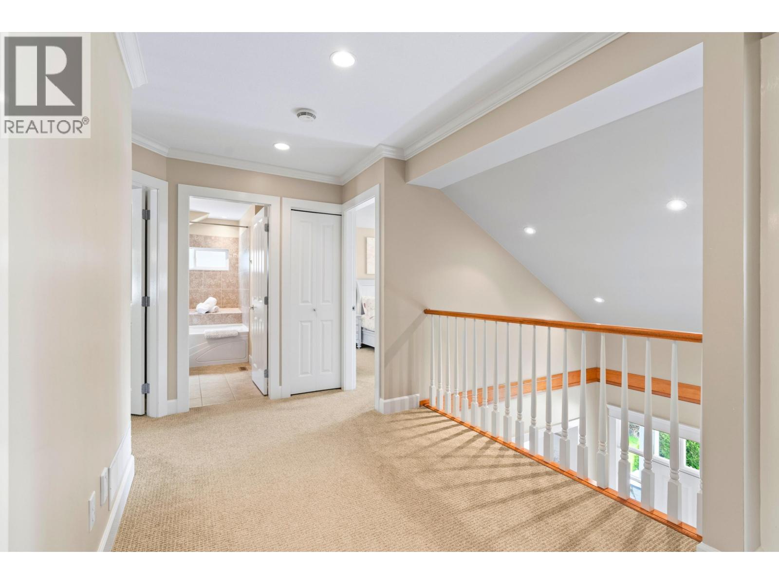 Lorem Ipsum Dolor S, North Vancouver, British Columbia  V7R  - Photo 19 - DEMO28856258