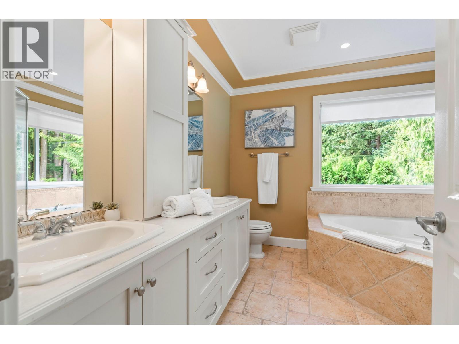 Lorem Ipsum Dolor S, North Vancouver, British Columbia  V7R  - Photo 17 - DEMO28856258