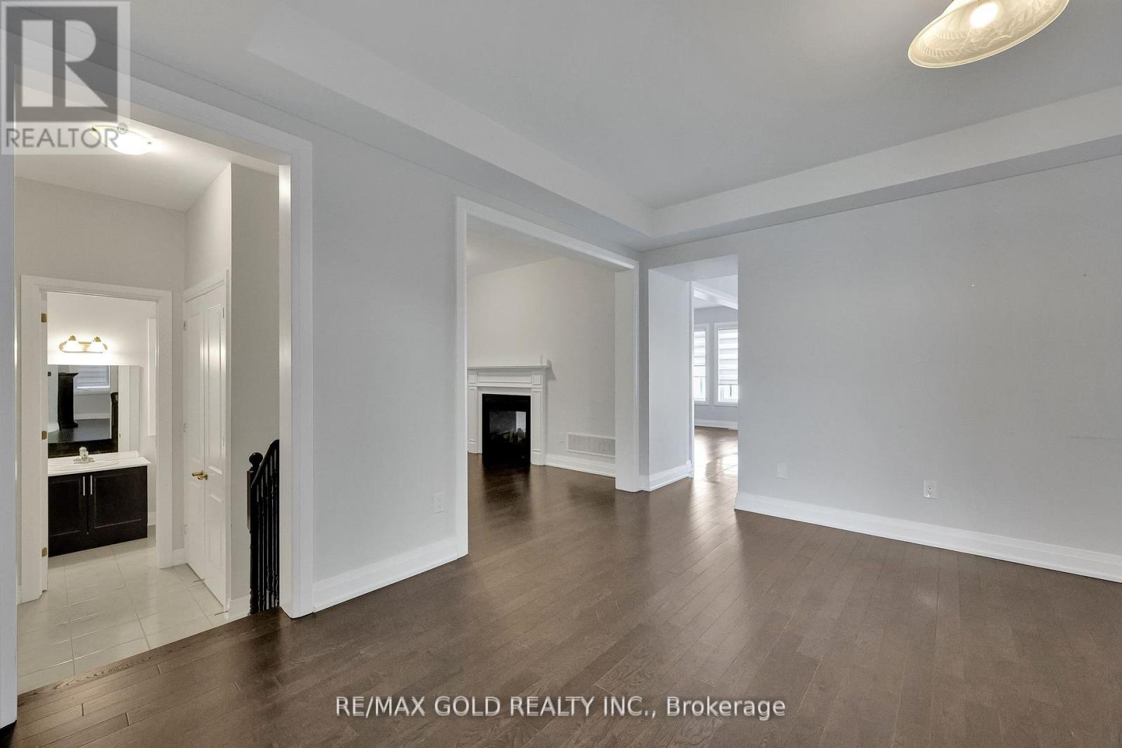 803 Queenston Boulevard, Woodstock, Ontario  N4T 0M5 - Photo 11 - X12401453