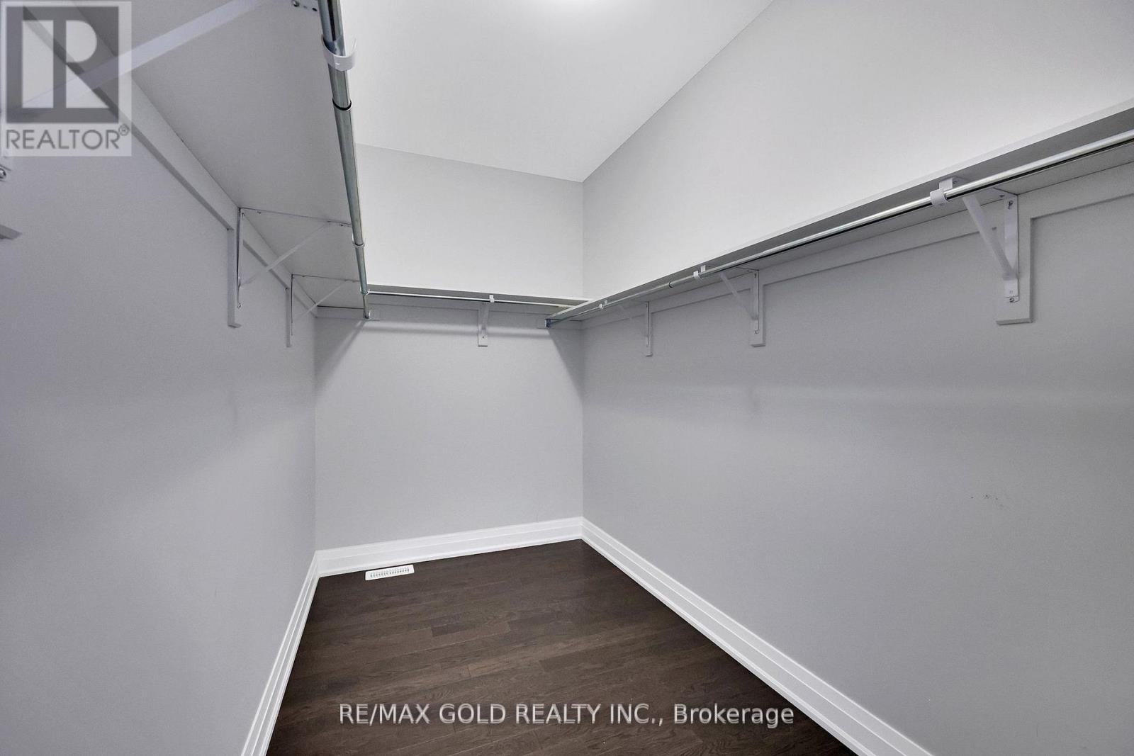 803 Queenston Boulevard, Woodstock, Ontario  N4T 0M5 - Photo 28 - X12401453