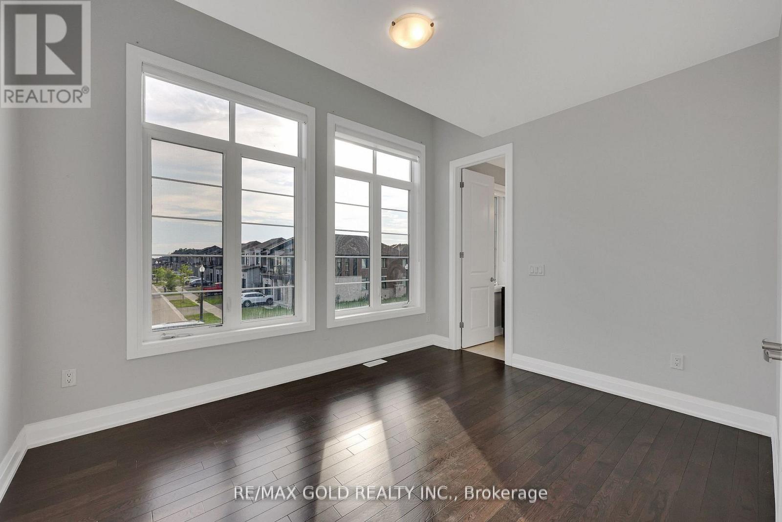 803 Queenston Boulevard, Woodstock, Ontario  N4T 0M5 - Photo 37 - X12401453