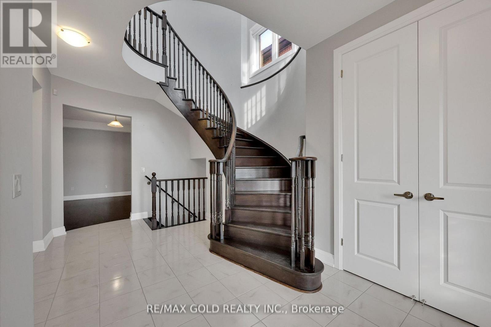803 Queenston Boulevard, Woodstock, Ontario  N4T 0M5 - Photo 6 - X12401453