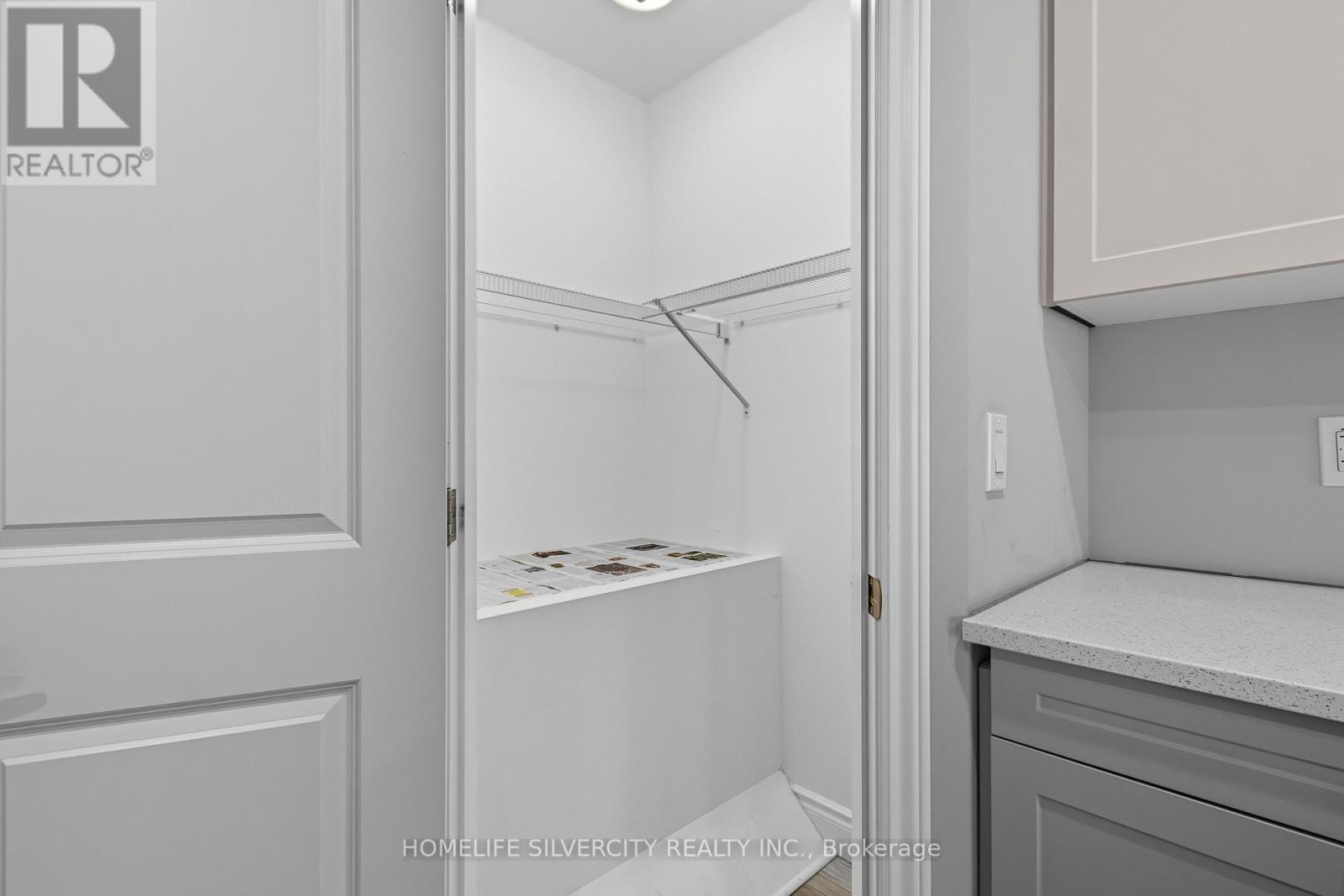 3543 Hallee Crescent, Windsor, Ontario  N8W 0B2 - Photo 24 - X12401503