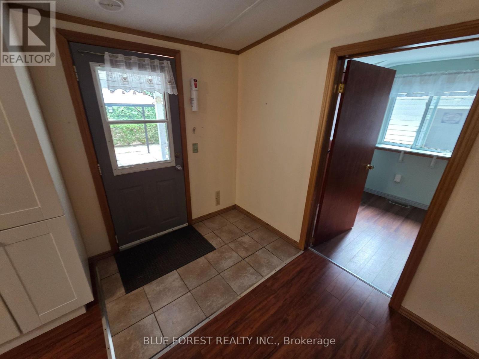 B19 - 9910 Northville Crescent, Lambton Shores, Ontario  N0M 2N0 - Photo 10 - X12401523