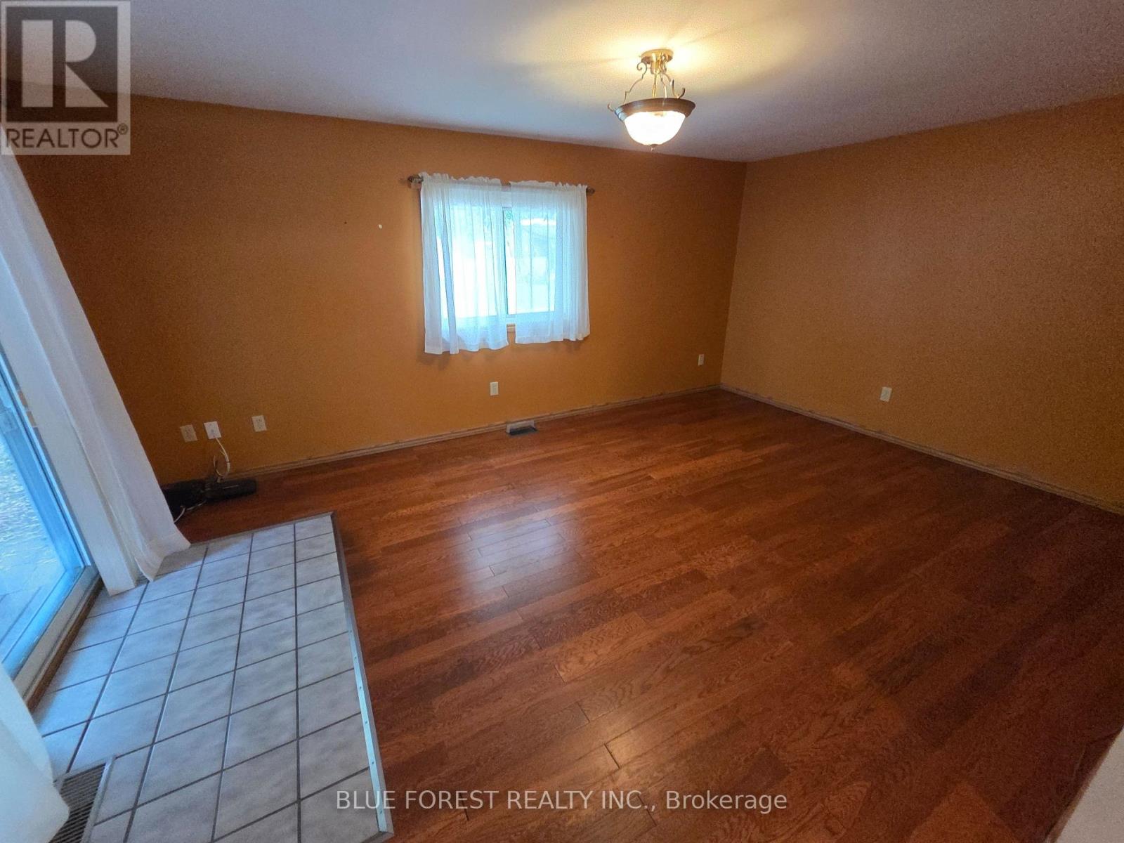 B19 - 9910 Northville Crescent, Lambton Shores, Ontario  N0M 2N0 - Photo 7 - X12401523