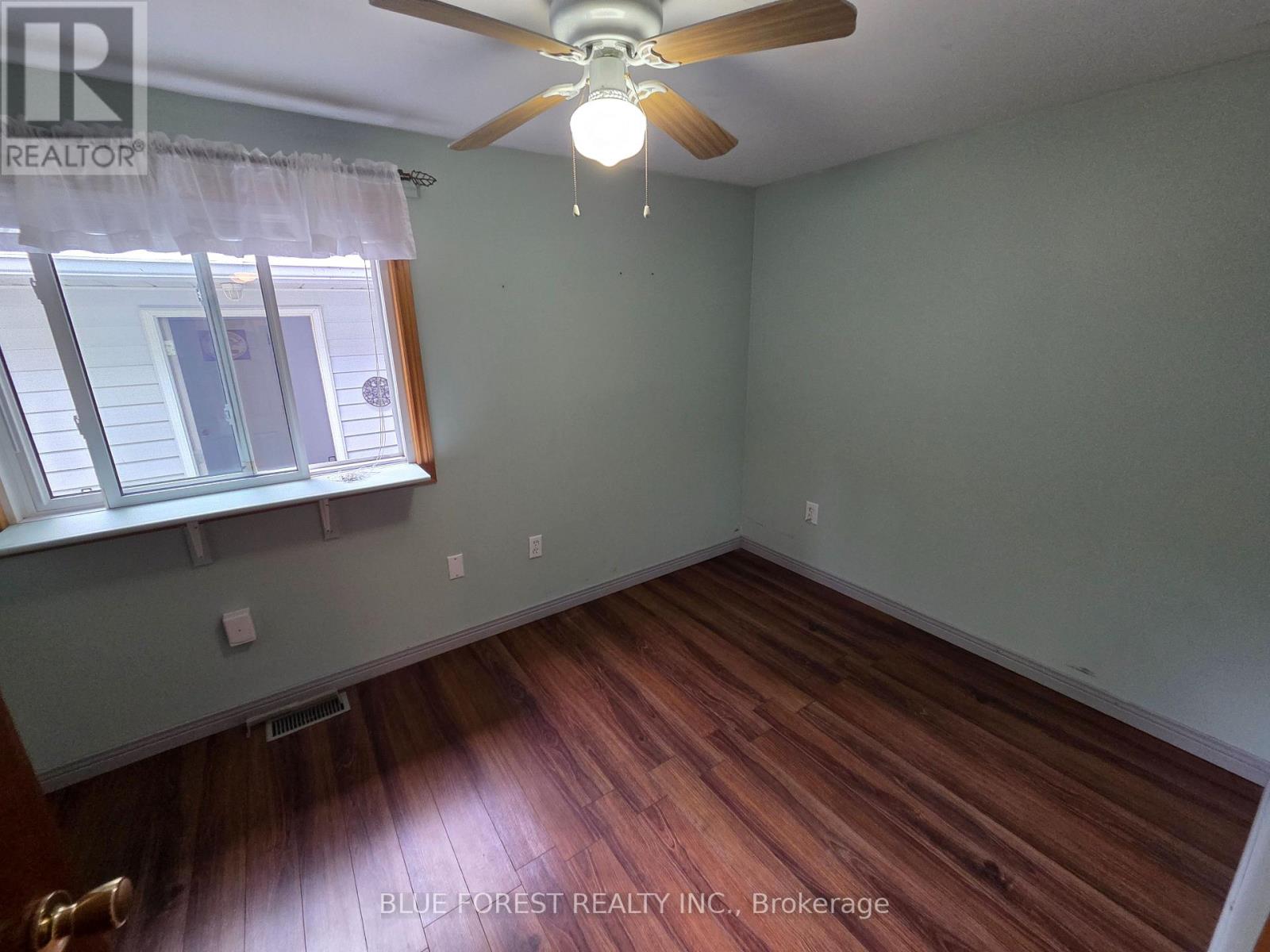 B19 - 9910 Northville Crescent, Lambton Shores, Ontario  N0M 2N0 - Photo 9 - X12401523