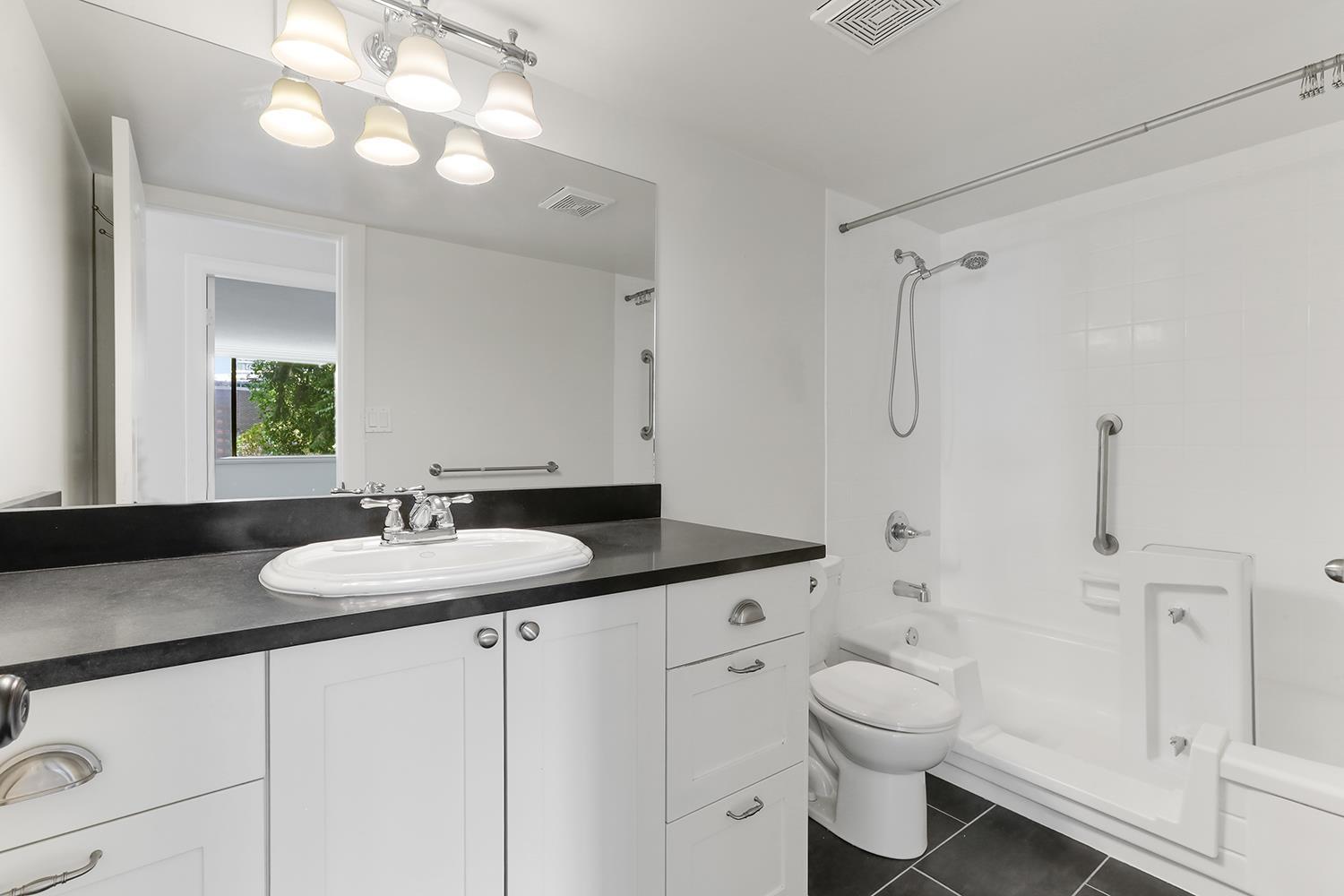 302 1442 Foster Street, White Rock, British Columbia  V4B 3X7 - Photo 19 - R3047227