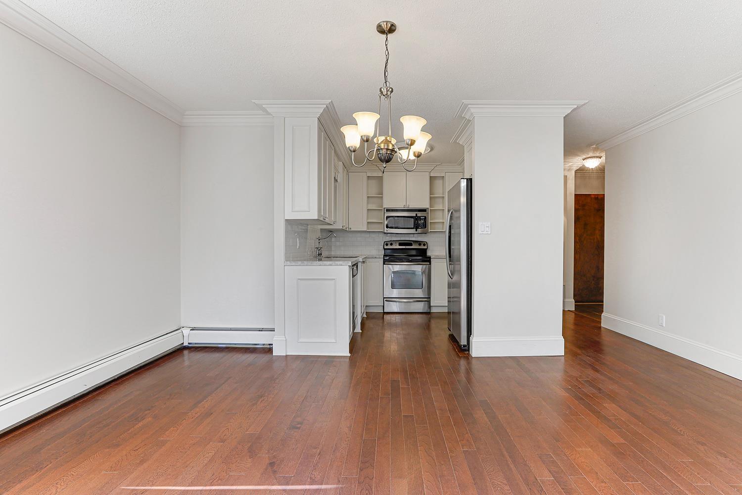 302 1442 Foster Street, White Rock, British Columbia  V4B 3X7 - Photo 4 - R3047227