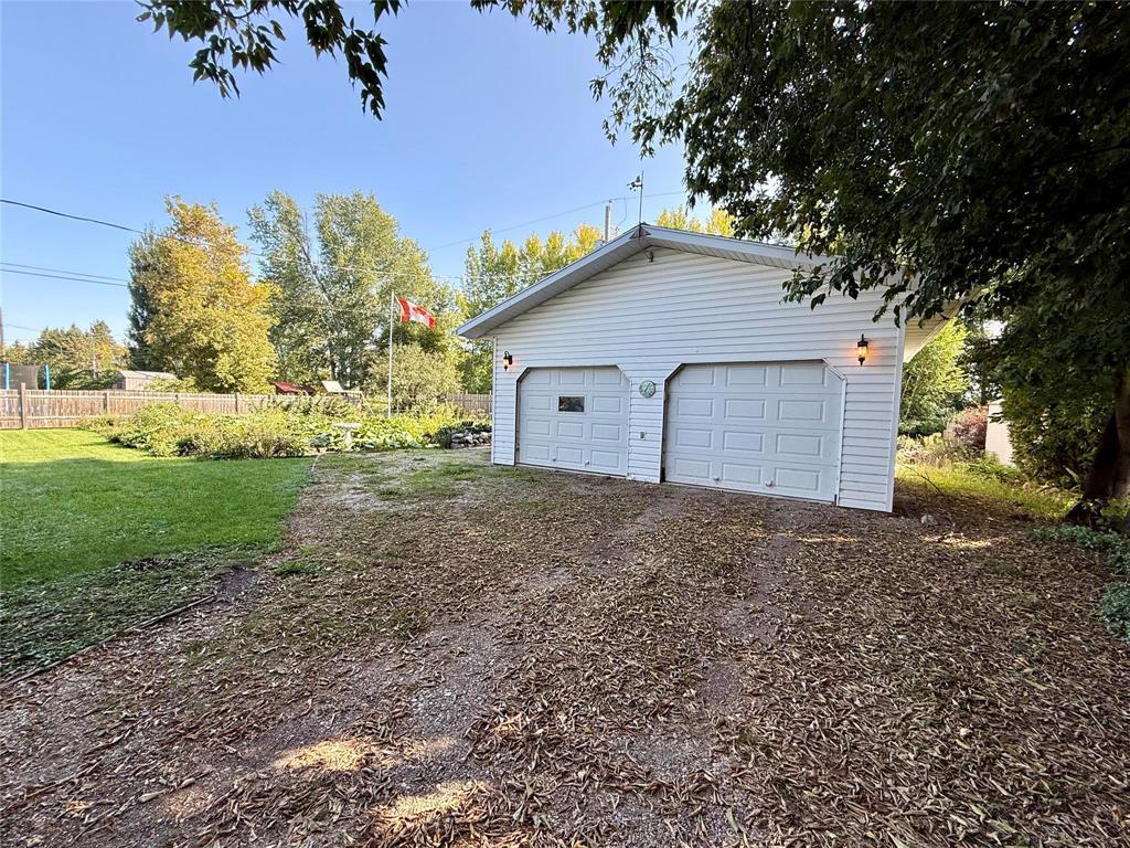 295 2nd Avenue, Minitonas, Manitoba  R0L 1G0 - Photo 3 - 202523013