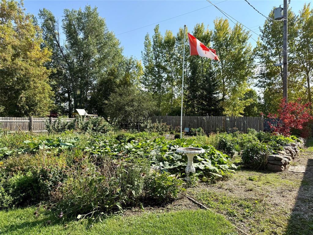 295 2nd Avenue, Minitonas, Manitoba  R0L 1G0 - Photo 8 - 202523013