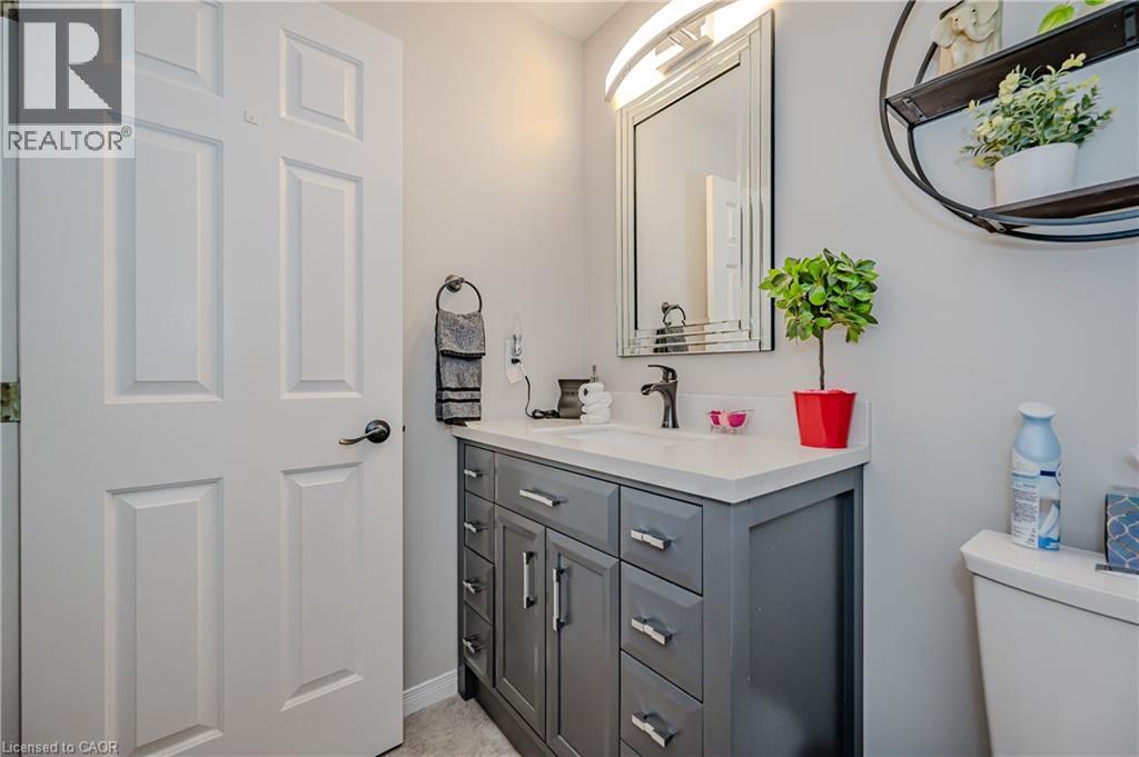 38 Elora Drive Unit# 21, Hamilton, Ontario  L9C 7L4 - Photo 6 - 40768906