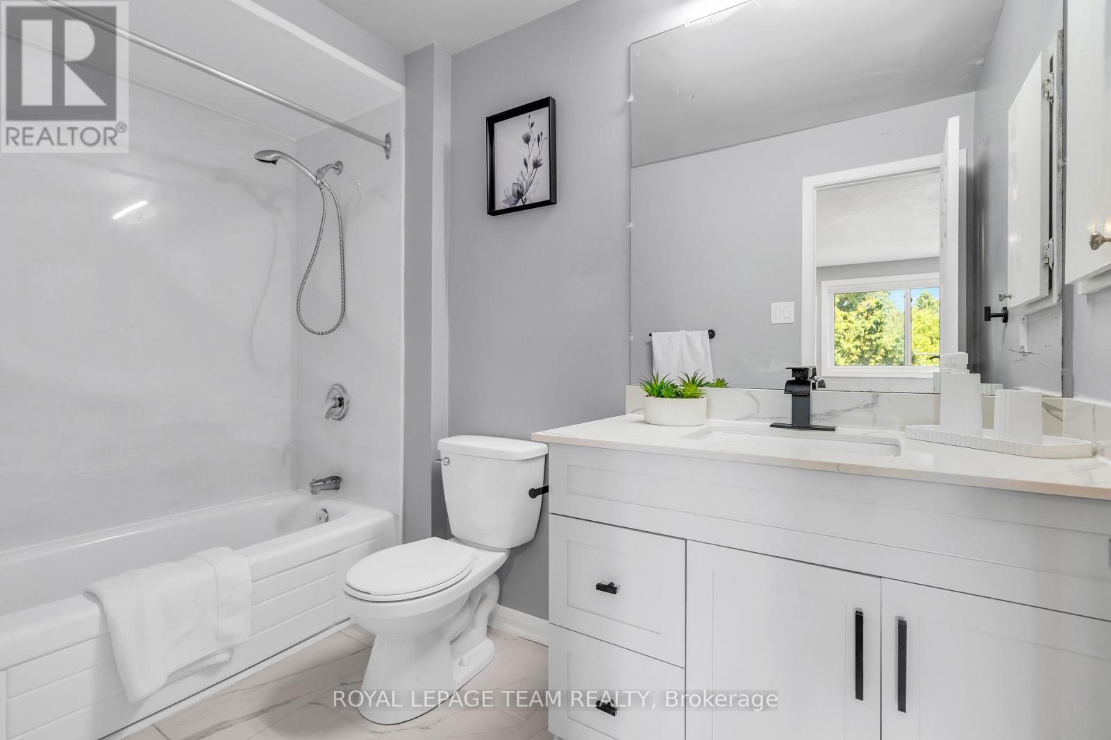 2 Brookhaven Court, Ottawa, Ontario  K2H 9E3 - Photo 21 - X12401541