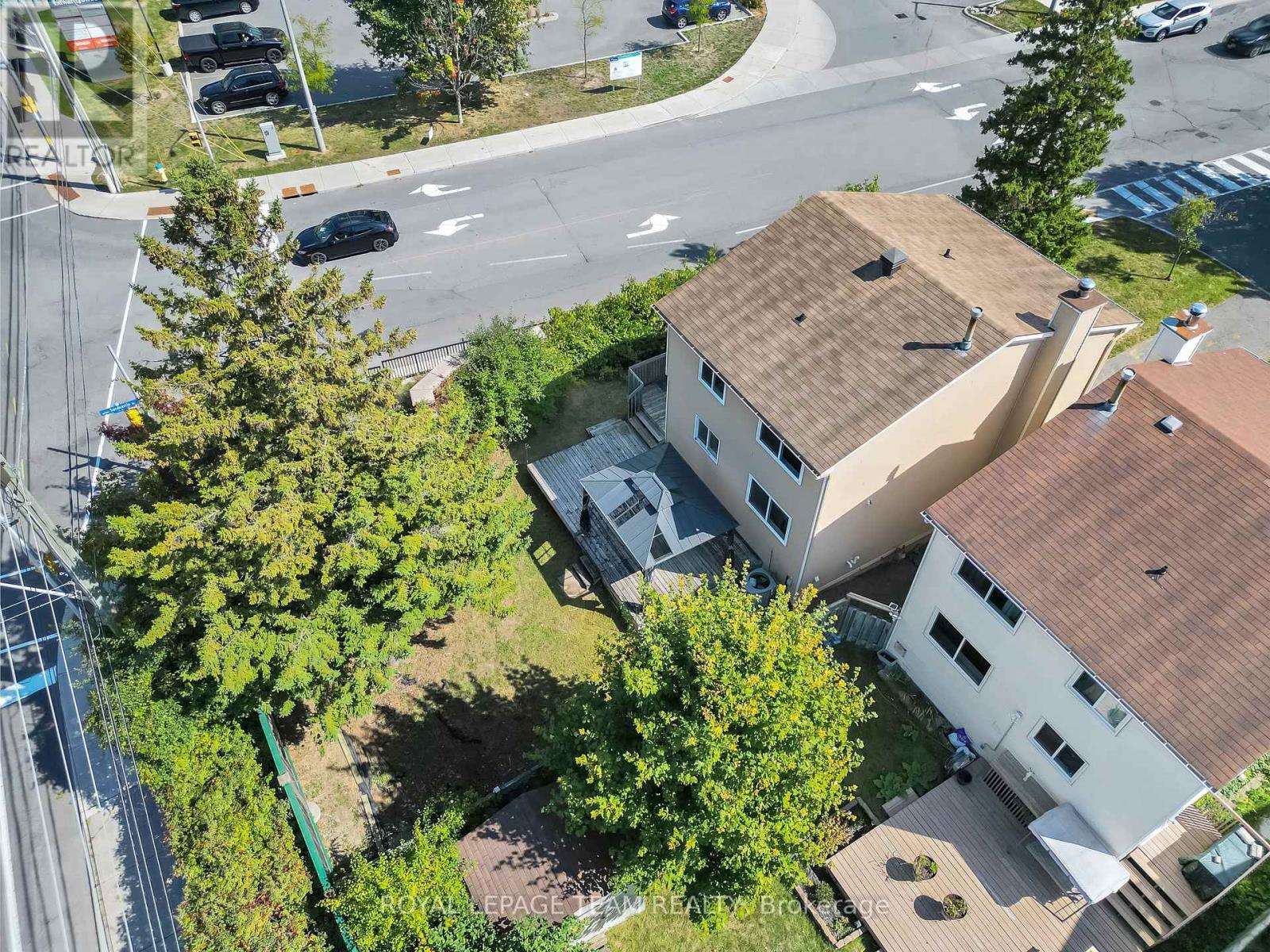 2 Brookhaven Court, Ottawa, Ontario  K2H 9E3 - Photo 35 - X12401541