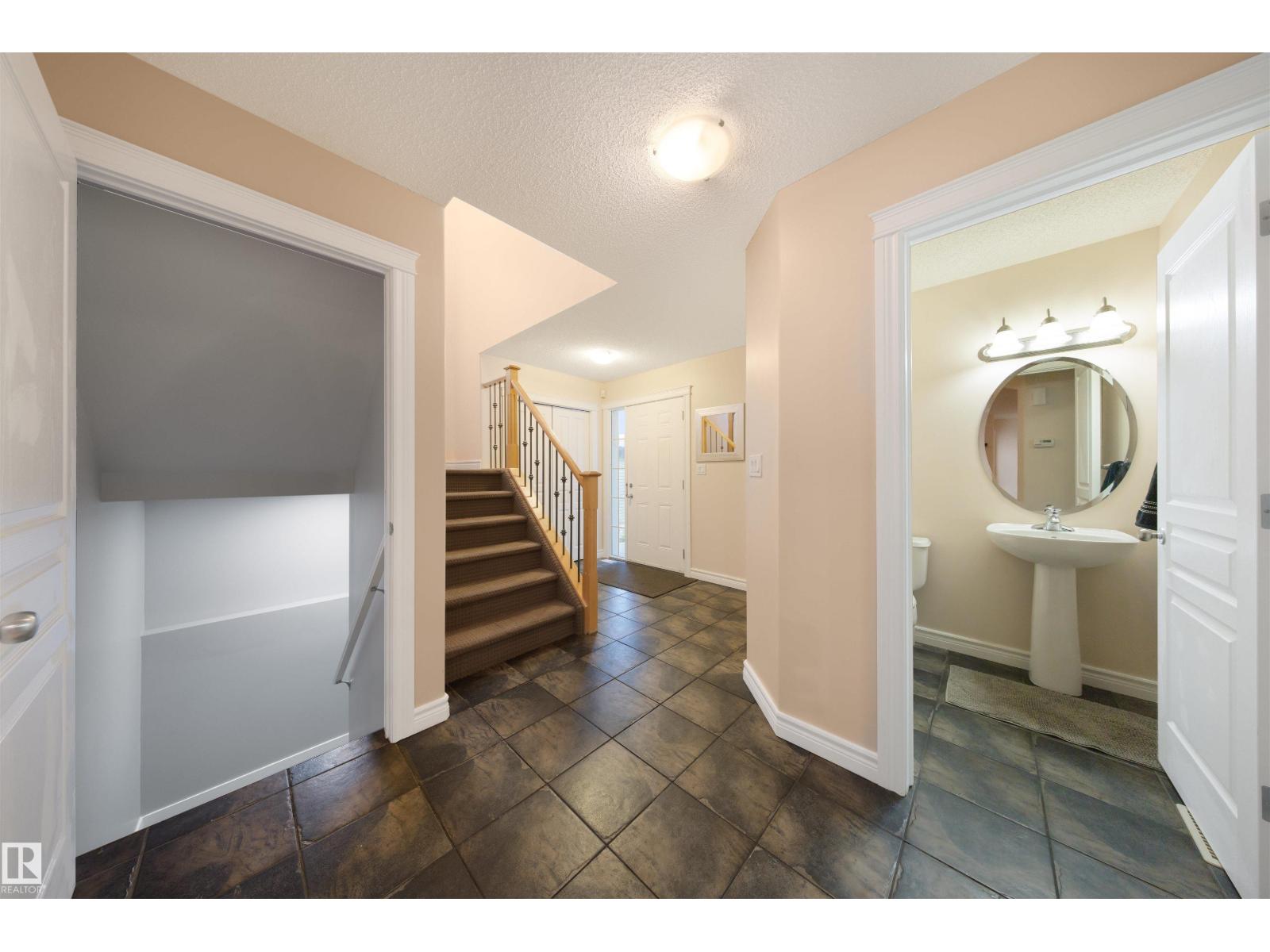 2708 Miles Pl Sw, Edmonton, Alberta  T6W 0B3 - Photo 3 - E4457615