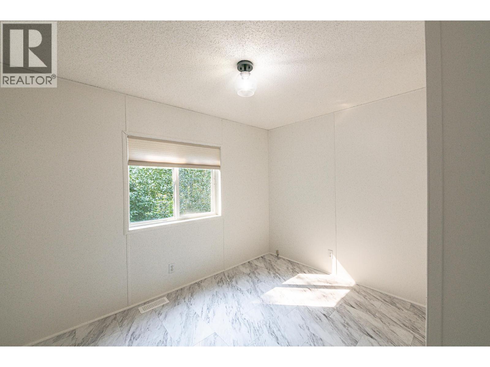 1345 Airport Road, Salmo, British Columbia  V0G 1Z0 - Photo 16 - 10361969