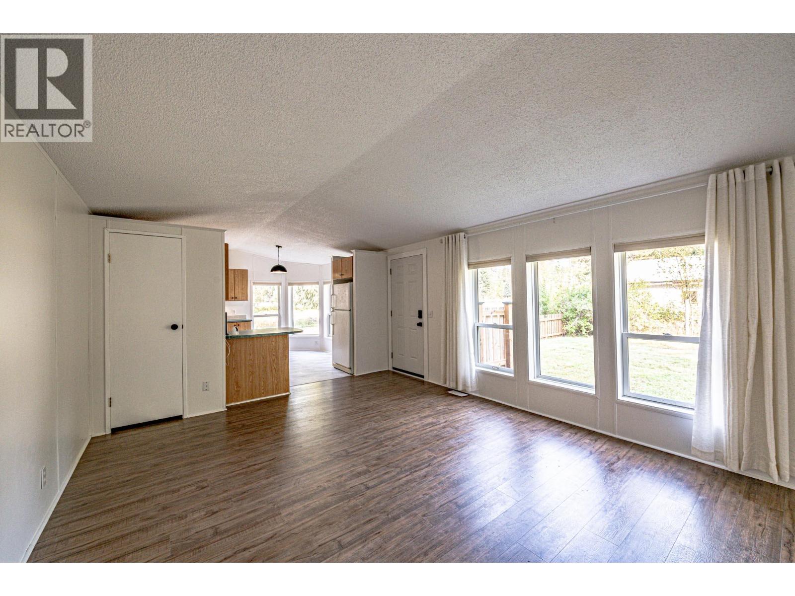1345 Airport Road, Salmo, British Columbia  V0G 1Z0 - Photo 3 - 10361969