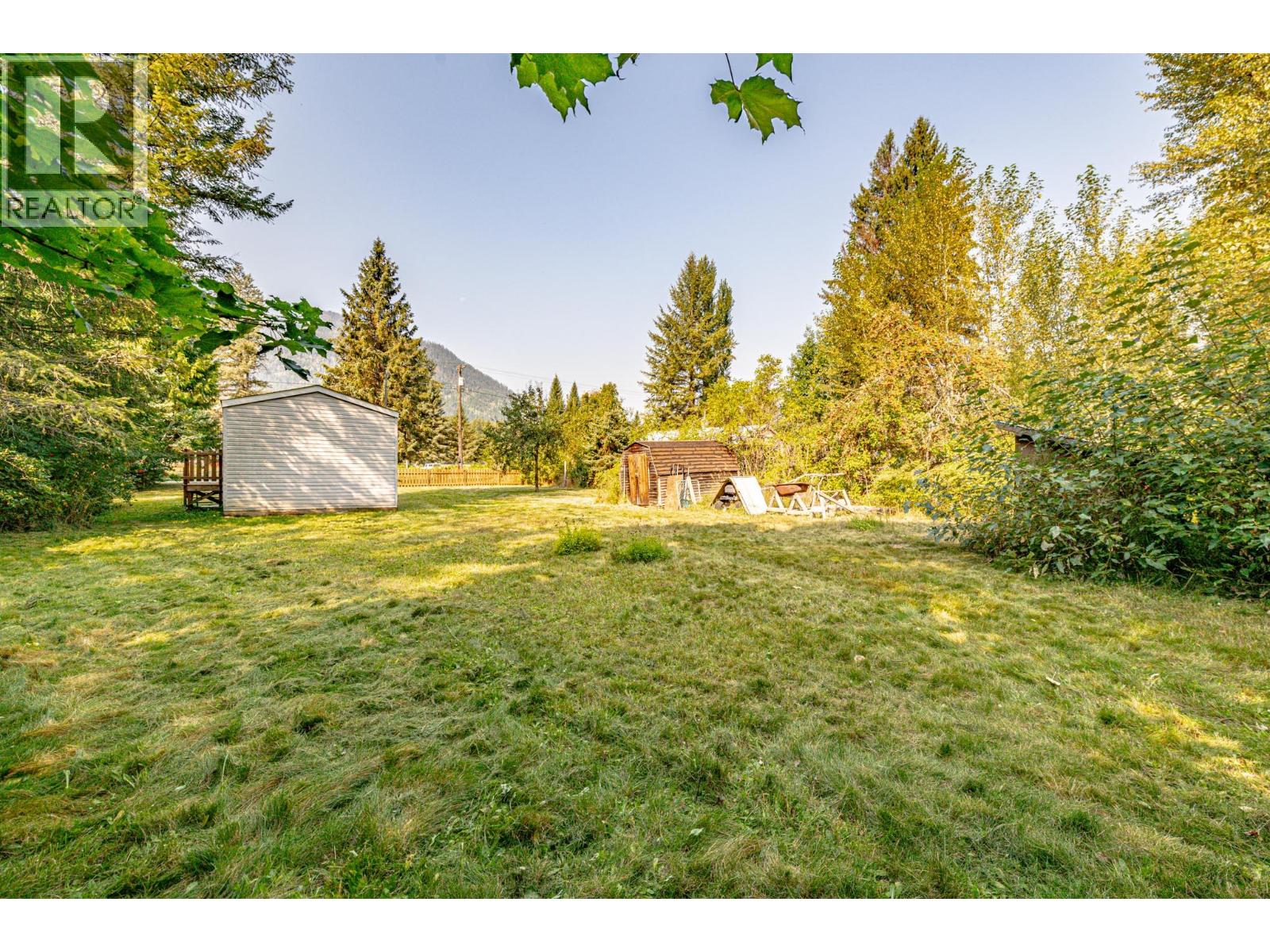 1345 Airport Road, Salmo, British Columbia  V0G 1Z0 - Photo 29 - 10361969