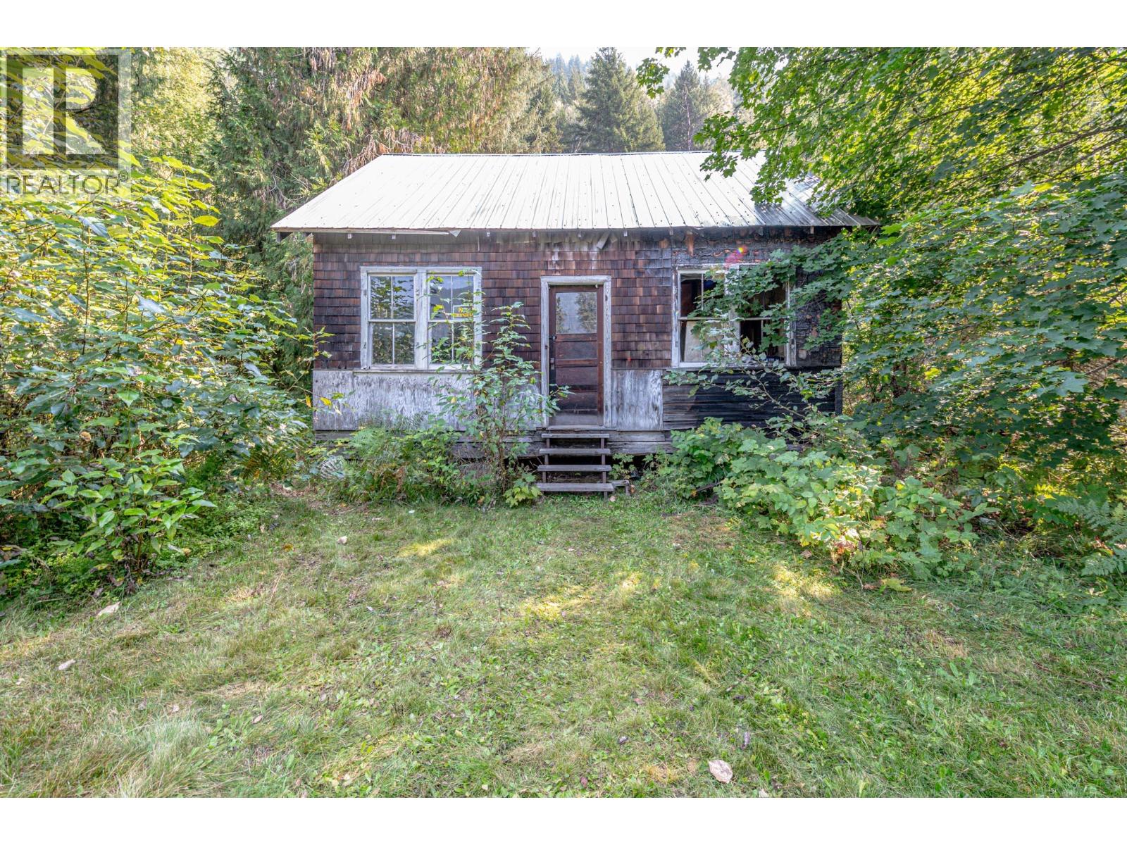 1345 Airport Road, Salmo, British Columbia  V0G 1Z0 - Photo 36 - 10361969