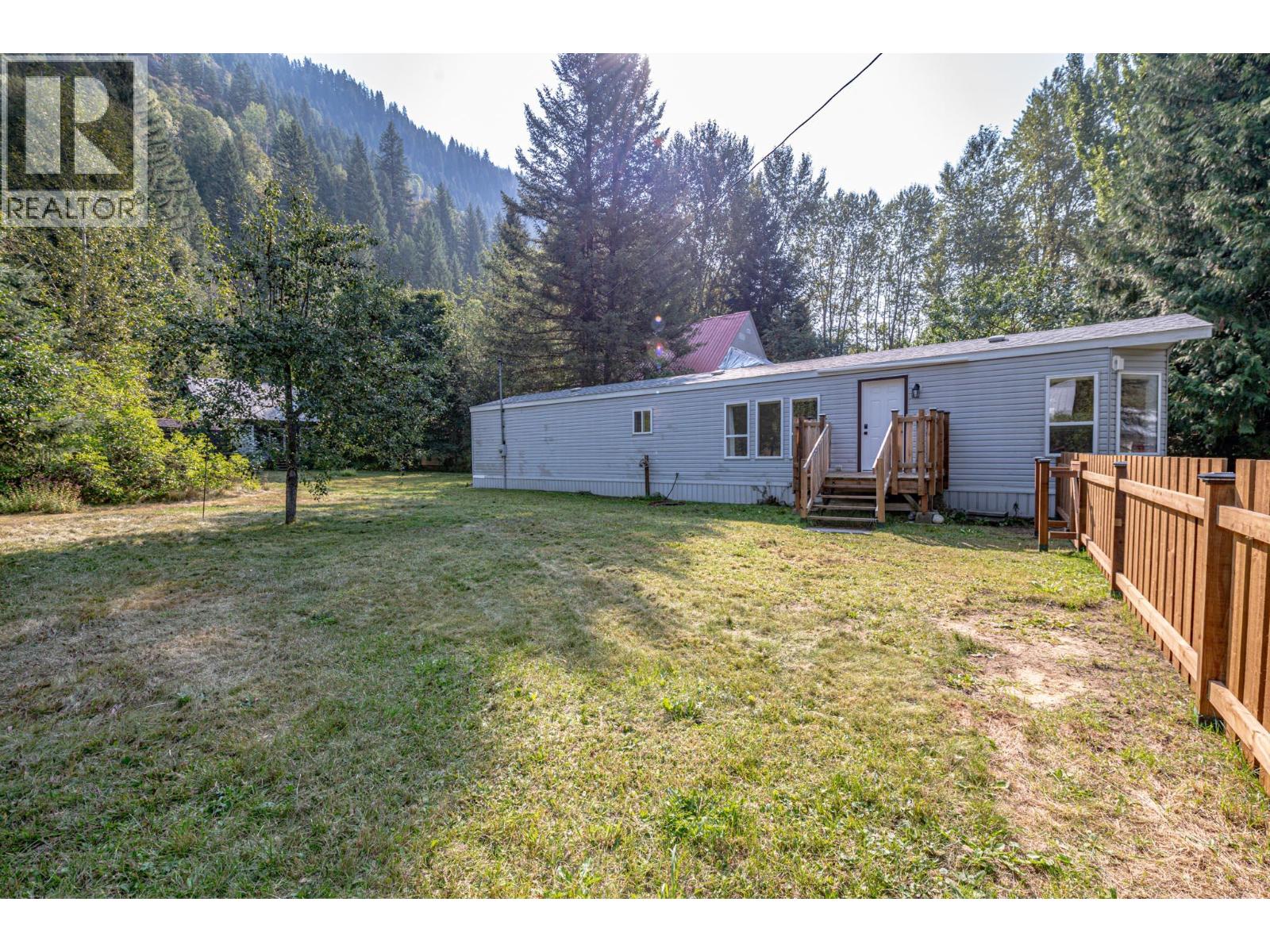 1345 Airport Road, Salmo, British Columbia  V0G 1Z0 - Photo 26 - 10361969