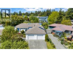 4216 Wakefield Pl Gordon Head