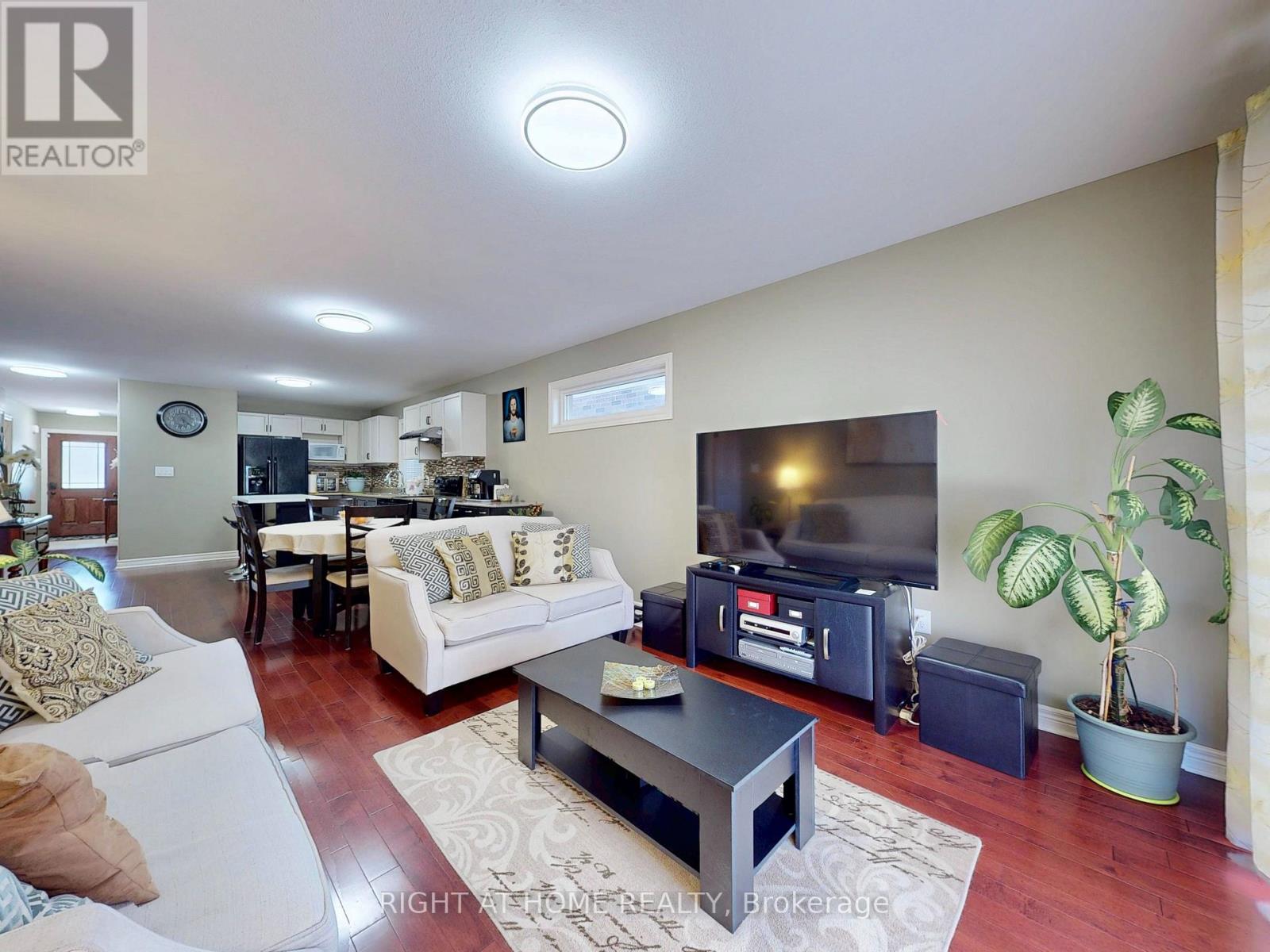 8583 Jennifer Crescent, Niagara Falls, Ontario  L2H 1H4 - Photo 14 - X12399539