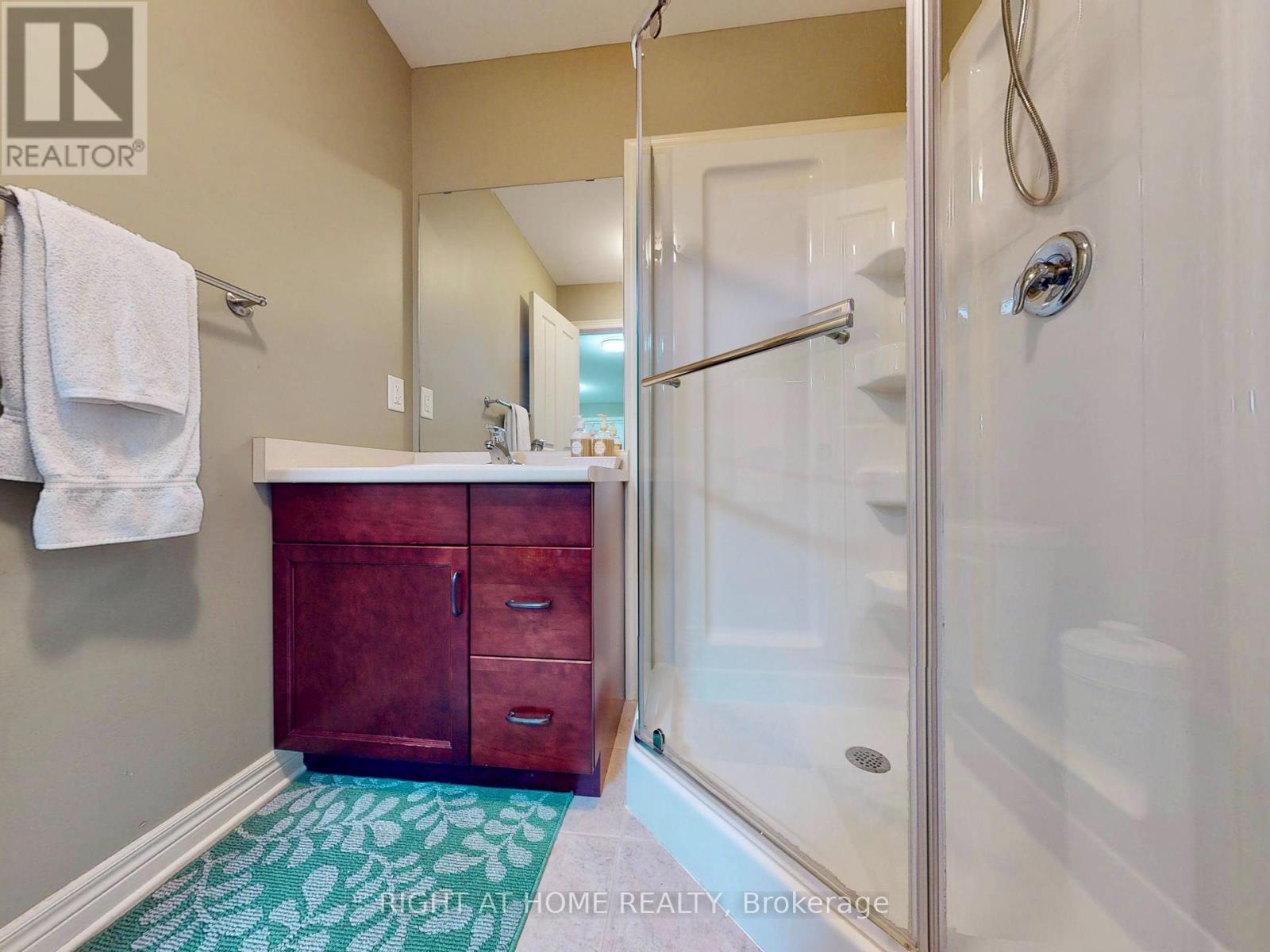 8583 Jennifer Crescent, Niagara Falls, Ontario  L2H 1H4 - Photo 22 - X12399539