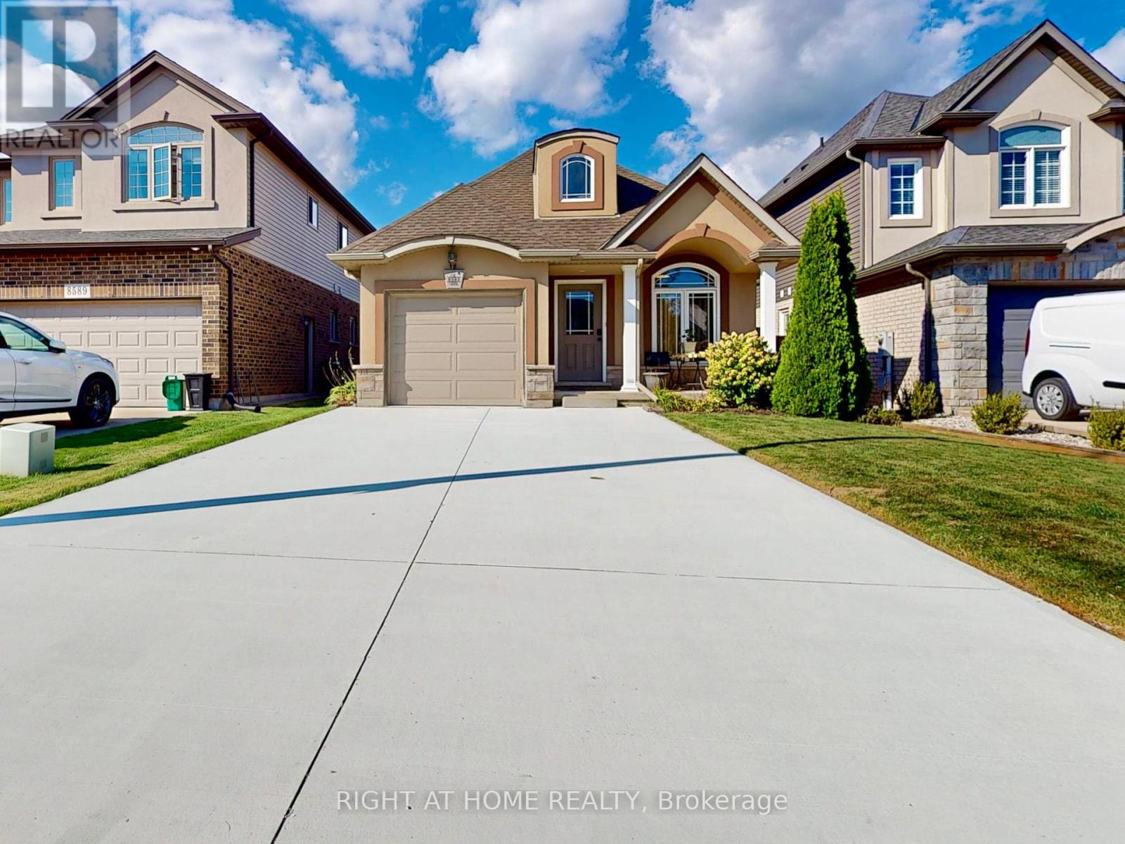 8583 Jennifer Crescent, Niagara Falls, Ontario  L2H 1H4 - Photo 4 - X12399539