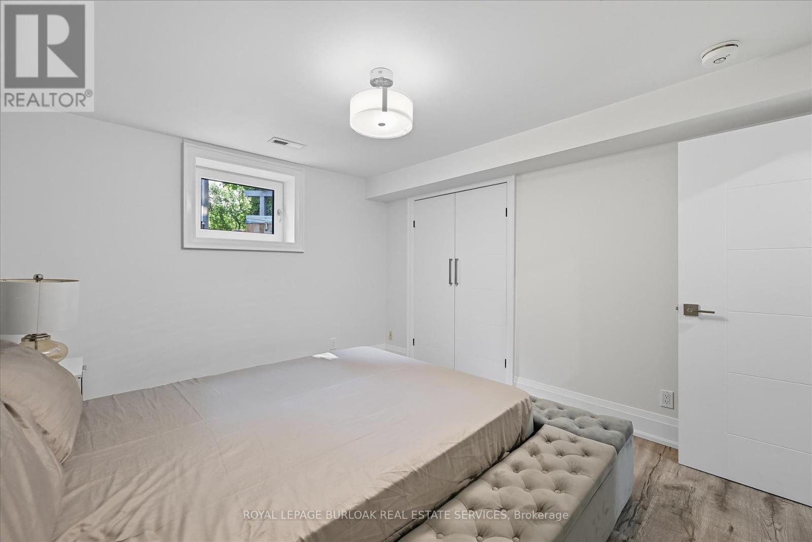 568 Dynes Road, Burlington, Ontario  L7N 2V2 - Photo 33 - W12401538
