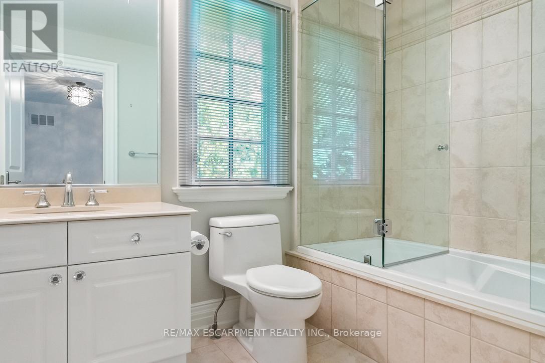 1229 Minaki Road, Mississauga (Mineola), Ontario  L5G 2X5 - Photo 25 - W12401563