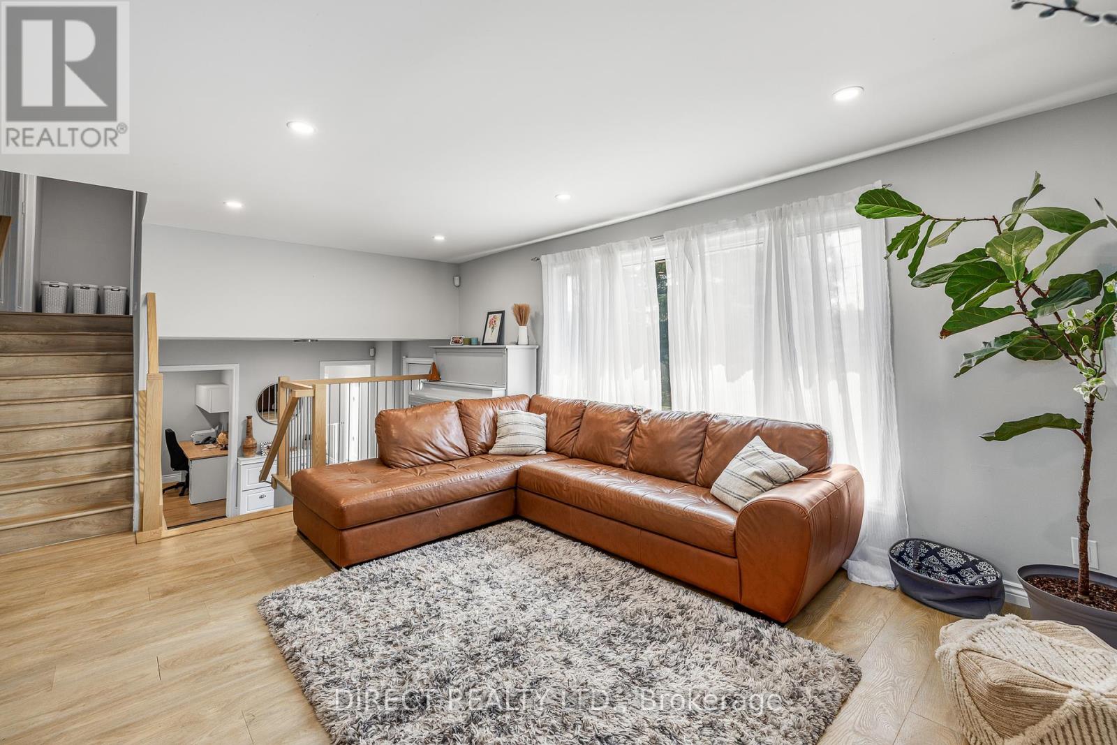 15 Lea Avenue, Quinte West, Ontario  K8R 1G2 - Photo 10 - X12401604