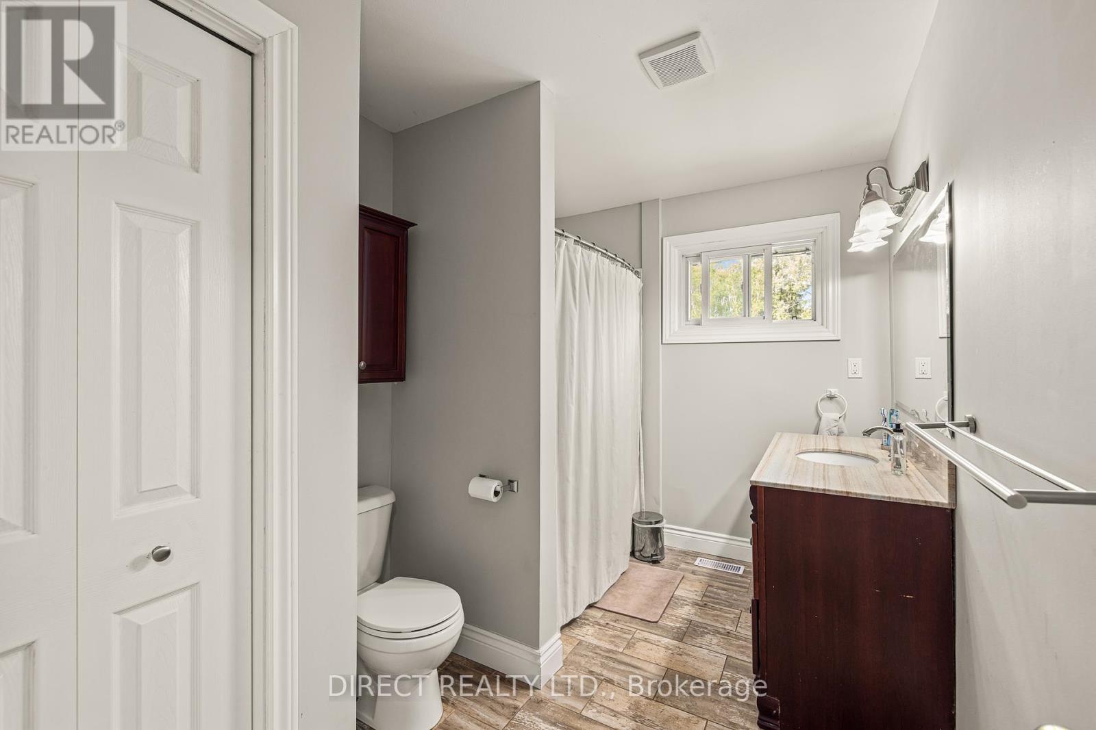 15 Lea Avenue, Quinte West, Ontario  K8R 1G2 - Photo 20 - X12401604
