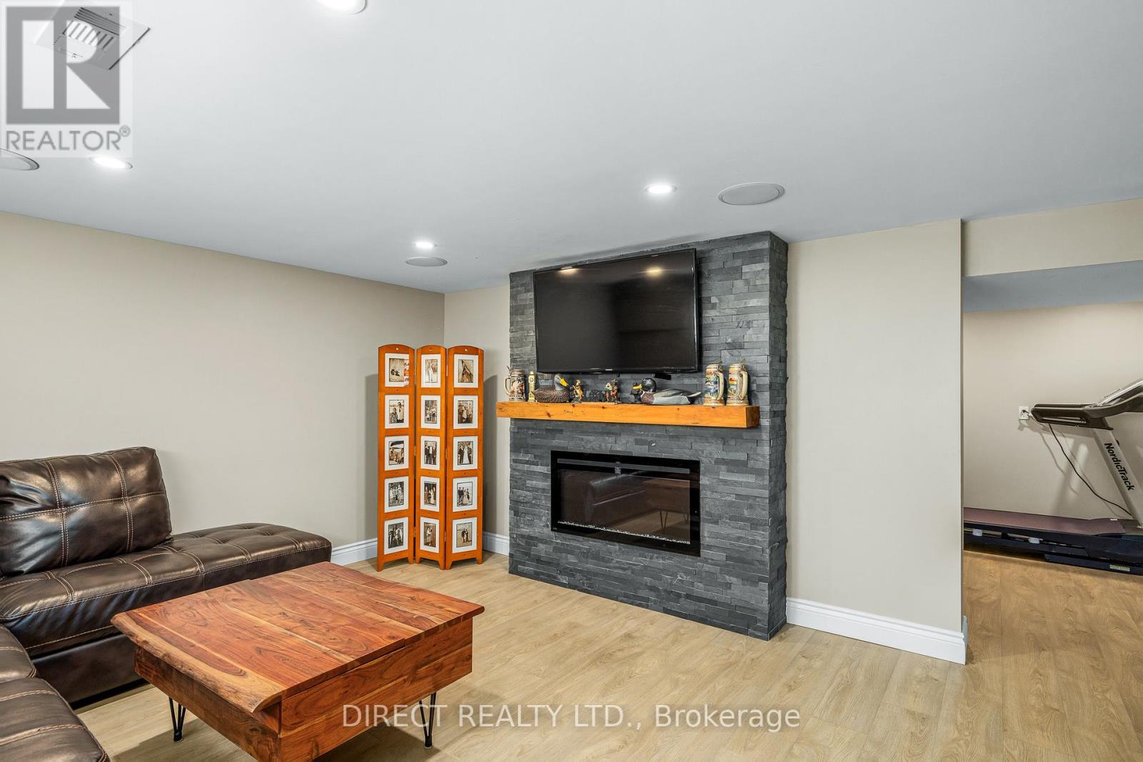 15 Lea Avenue, Quinte West, Ontario  K8R 1G2 - Photo 22 - X12401604