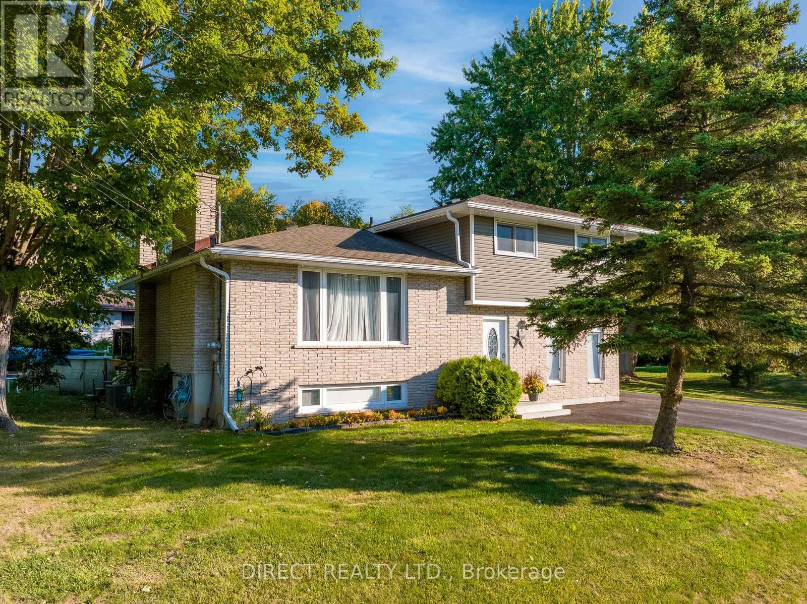 15 Lea Avenue, Quinte West, Ontario  K8R 1G2 - Photo 27 - X12401604