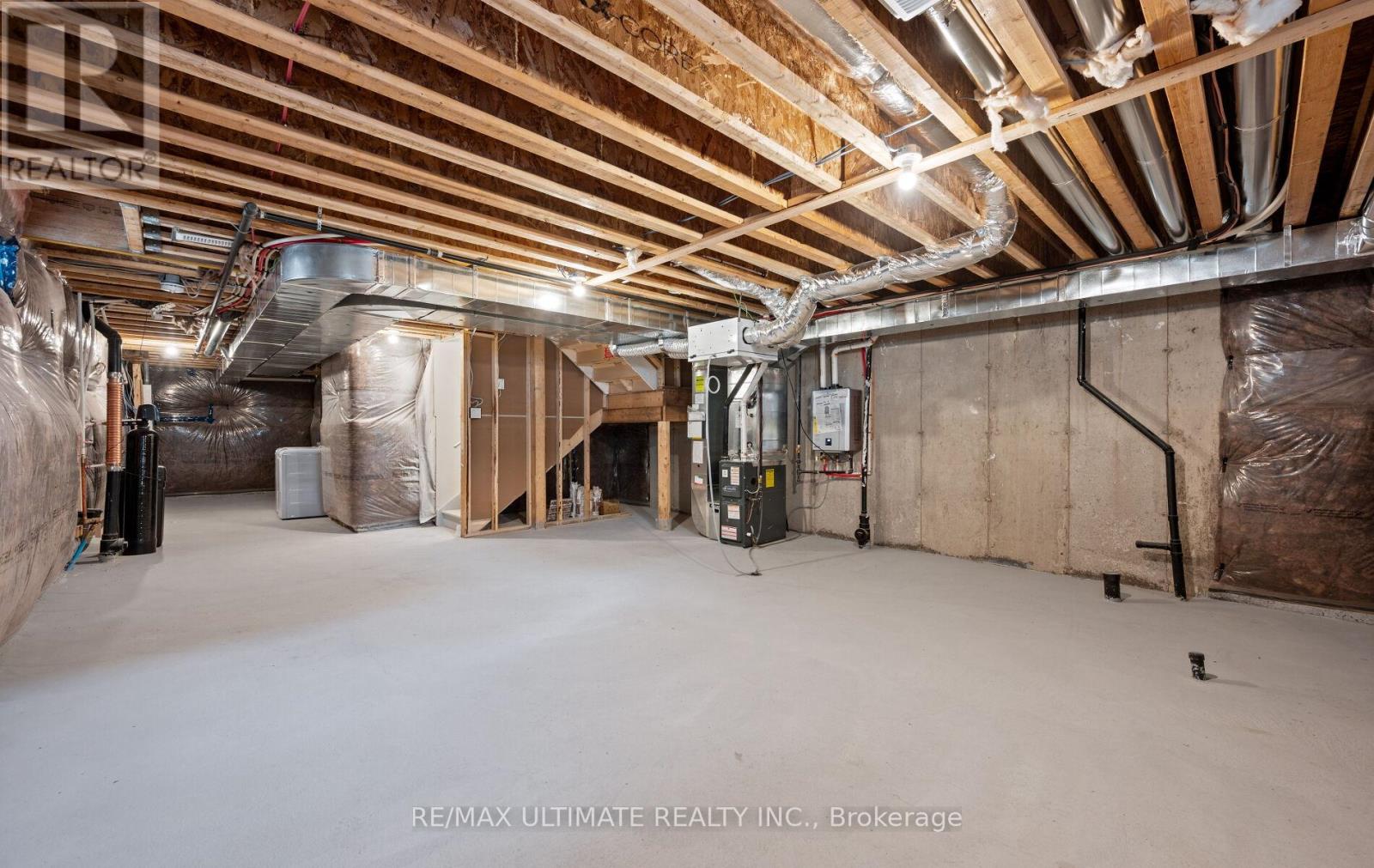 117 Molozzi Street, Erin, Ontario  N0B 1T0 - Photo 40 - X12401558