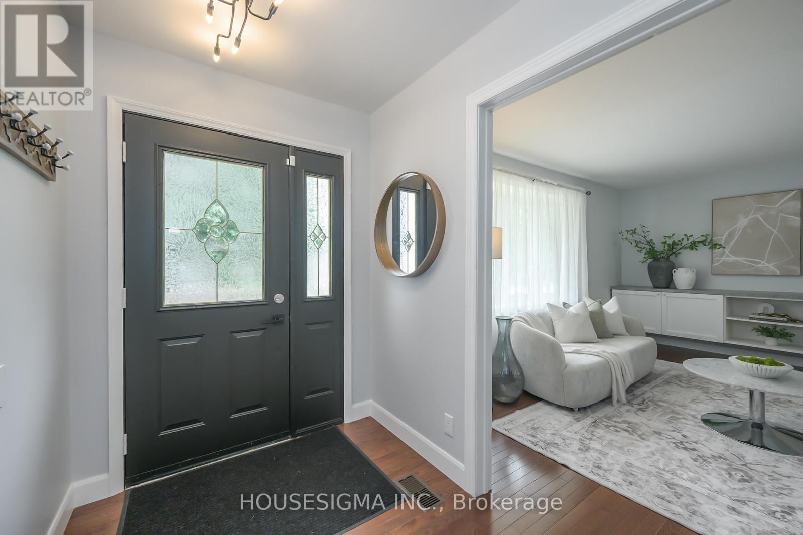 47 Scotchpine Crescent E, London North, Ontario  N6G 2E1 - Photo 5 - X12401593
