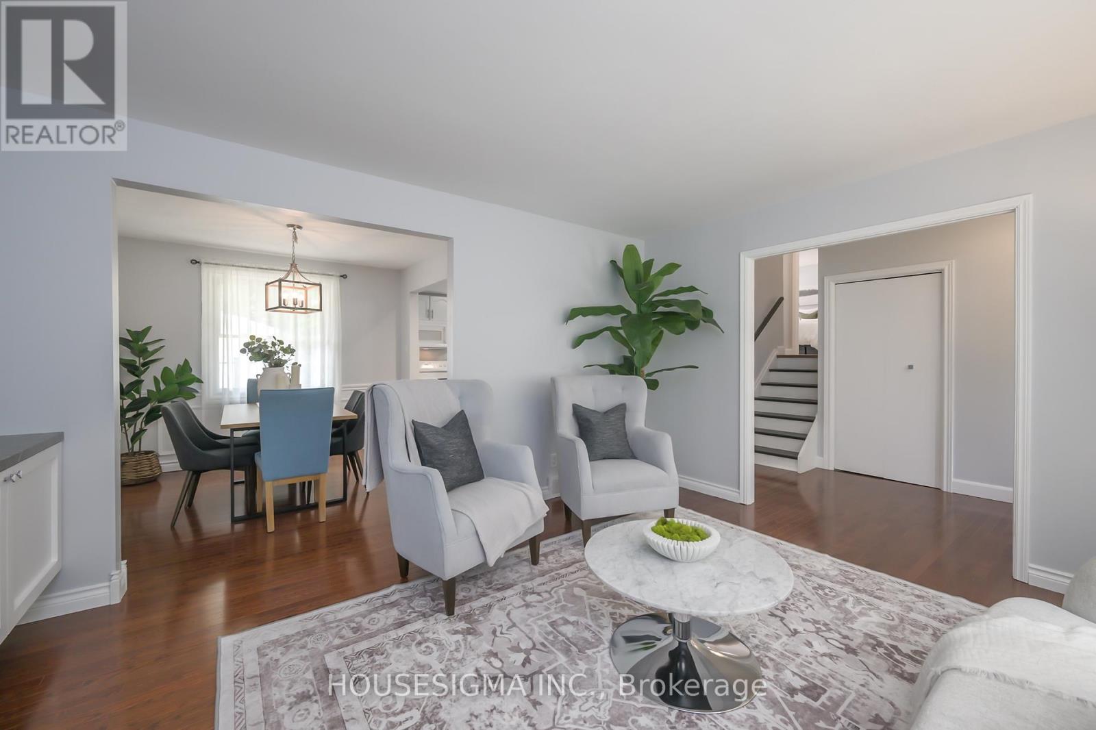 47 Scotchpine Crescent E, London North, Ontario  N6G 2E1 - Photo 7 - X12401593