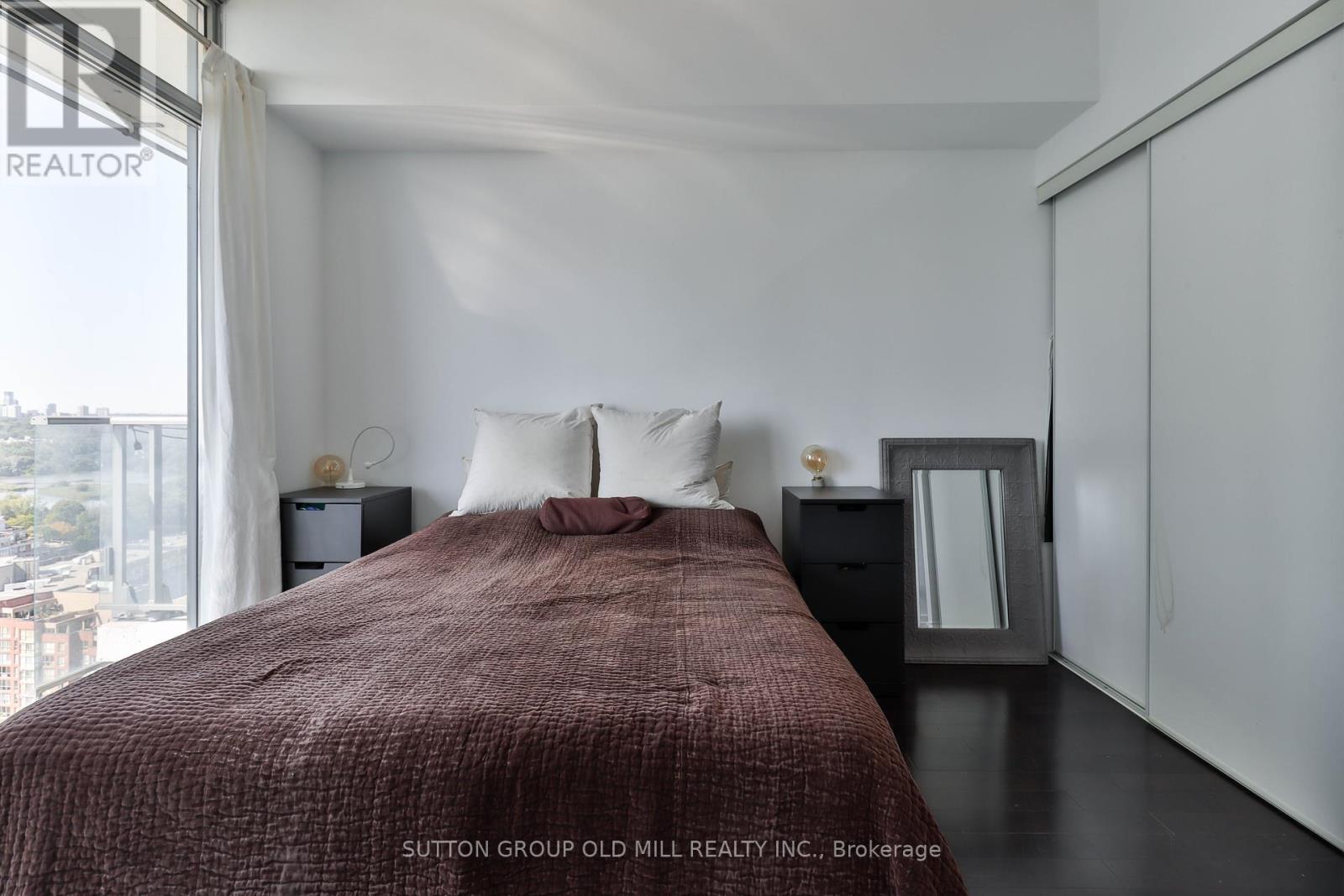 2210 - 103 The Queensway, Toronto, Ontario  M6S 5B3 - Photo 25 - W12401591