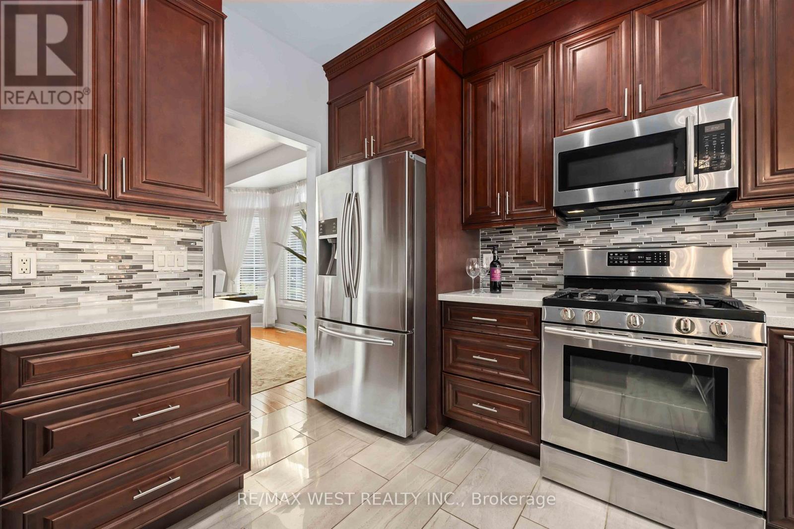 636 Faywood Crescent, Oshawa, Ontario  L1K 2S4 - Photo 13 - E12401595