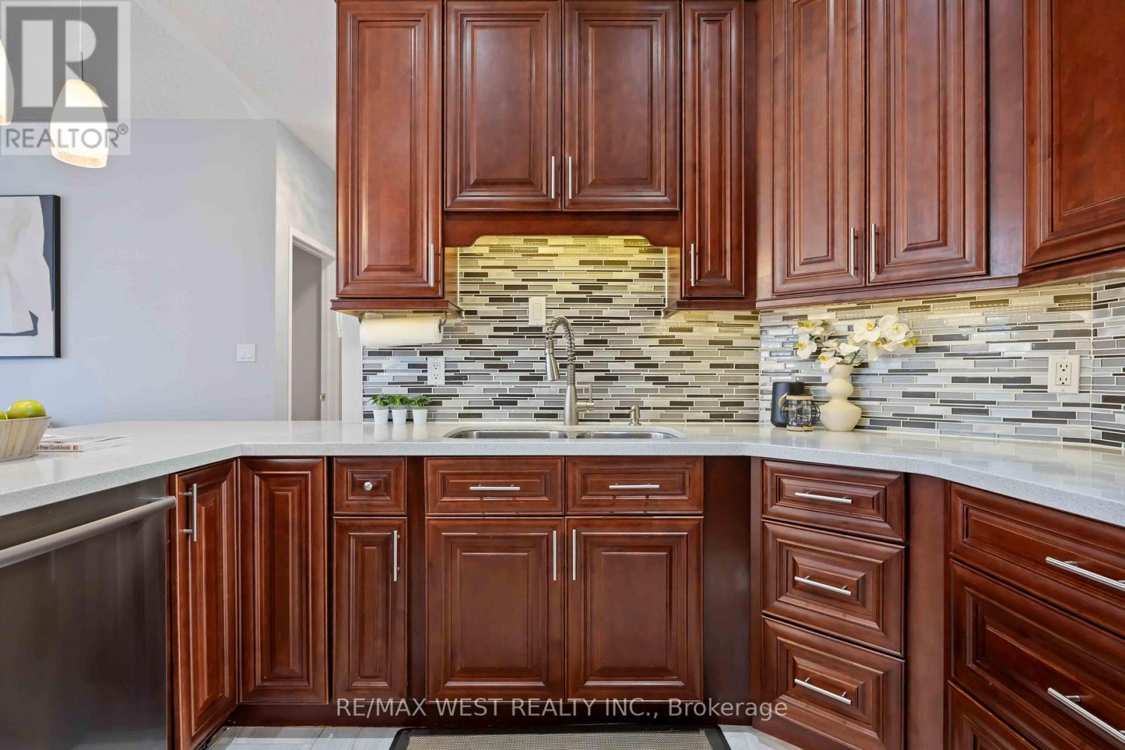 636 Faywood Crescent, Oshawa, Ontario  L1K 2S4 - Photo 17 - E12401595