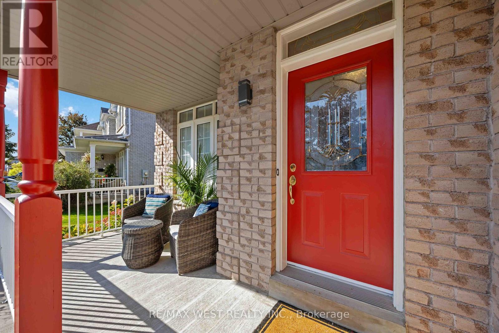 Property at 636 FAYWOOD CRESCENT image 4