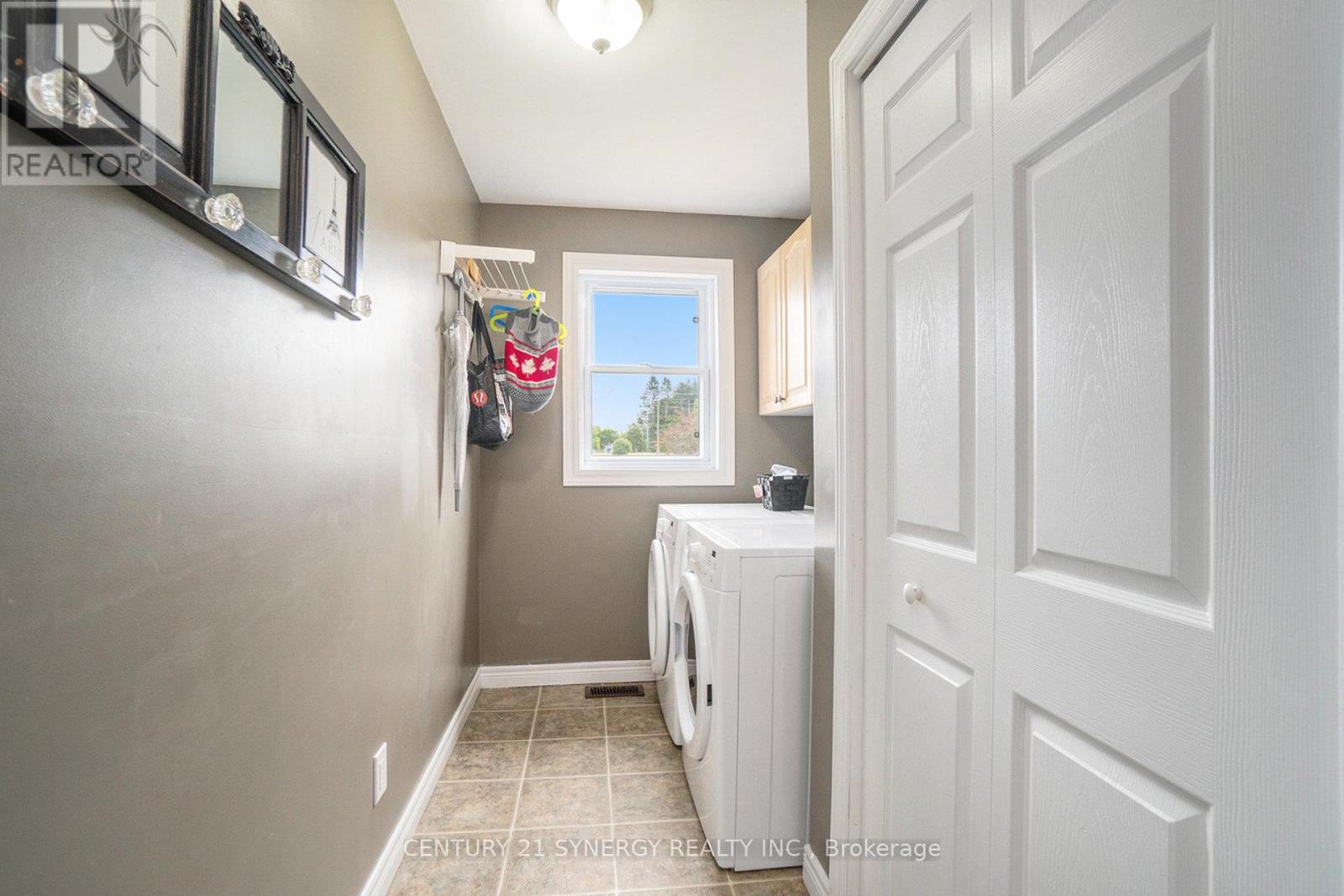 2 Campbell Drive, Elizabethtown-Kitley, Ontario  K0G 1N0 - Photo 32 - X12399518