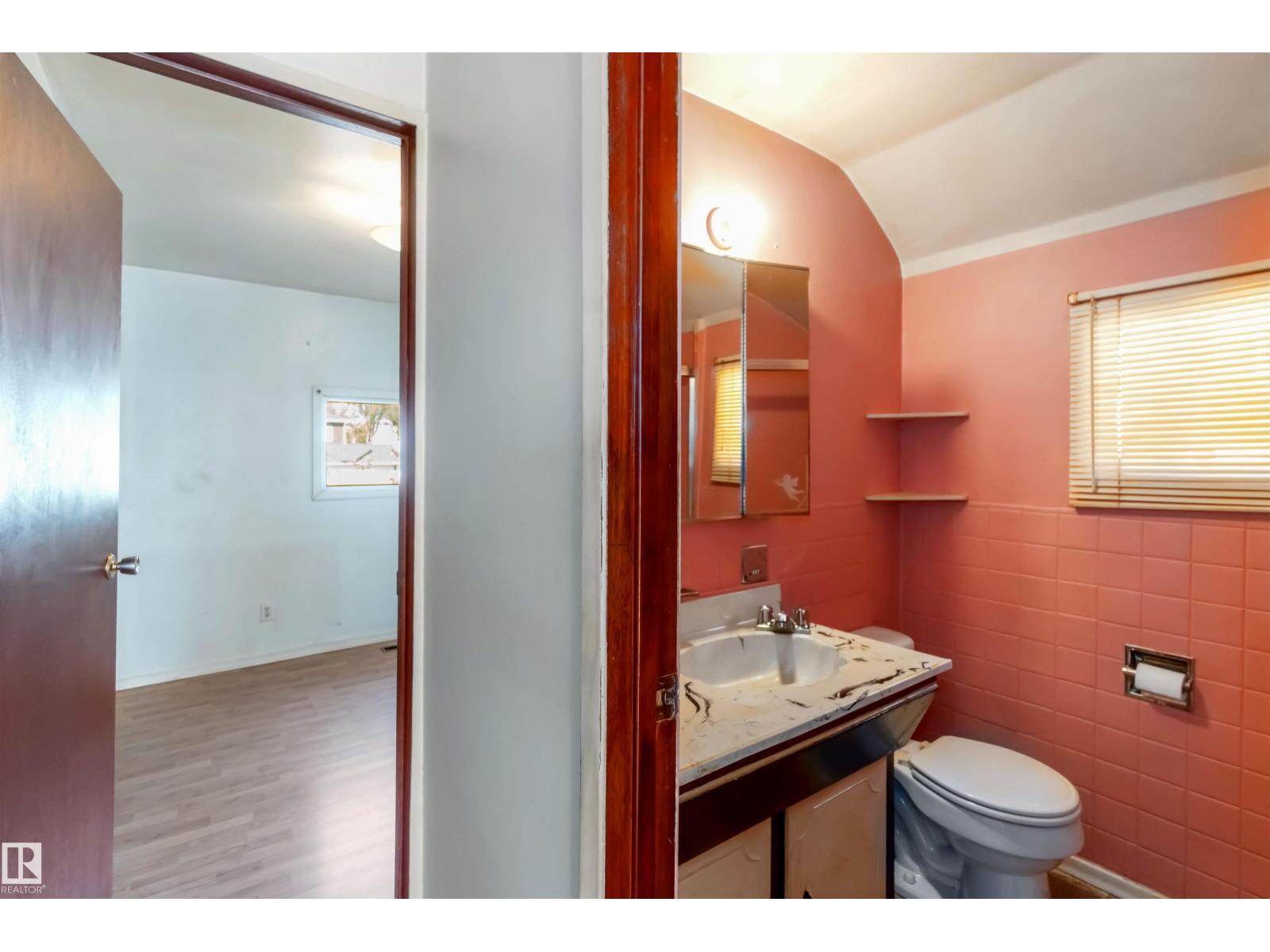 12248 105 St Nw, Edmonton, Alberta  T5G 2N8 - Photo 14 - E4455289