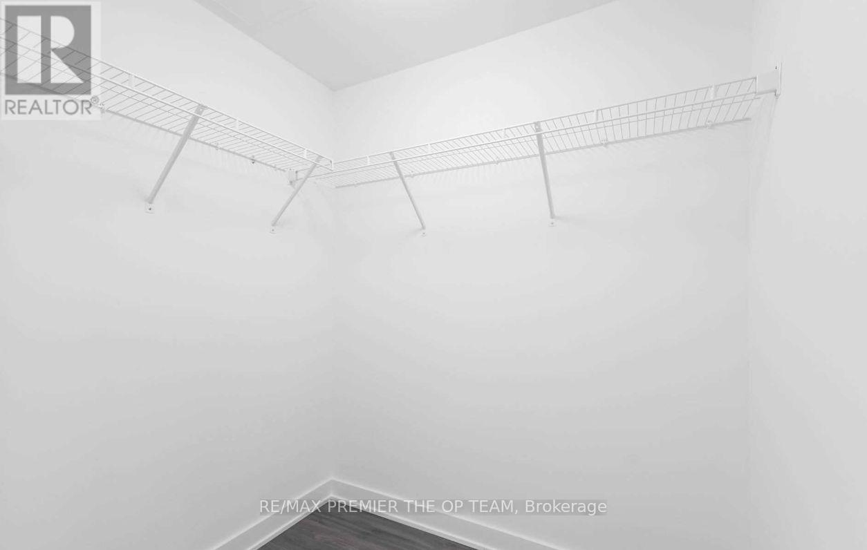 416 - 681 Yonge Street, Barrie (Painswick South), Ontario  L9J 0K1 - Photo 14 - S12401602