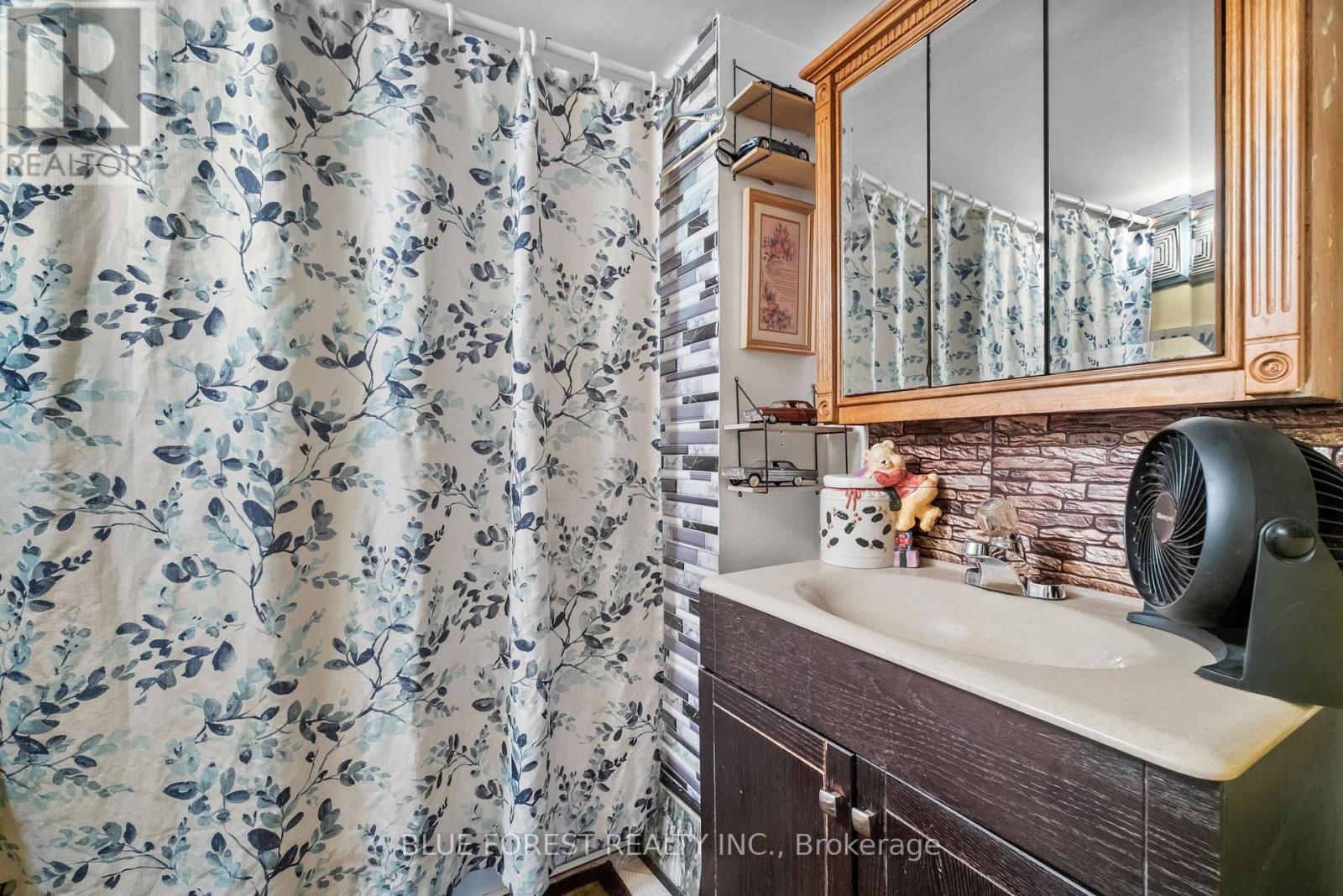 464 Ontario Street, London East, Ontario  N5W 3X2 - Photo 28 - X12401637